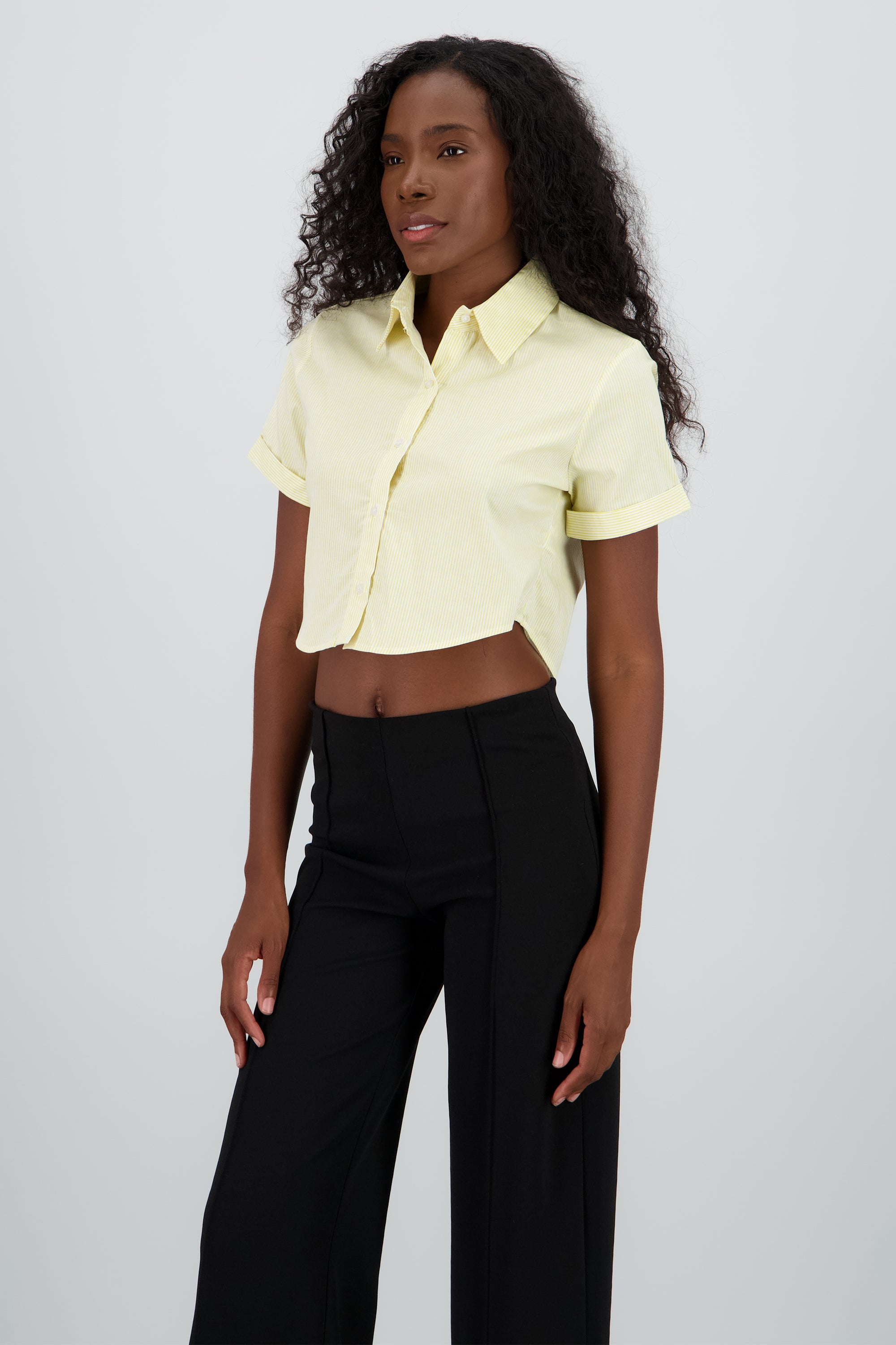 Camisa crop manga corta AMARILLO PASTEL