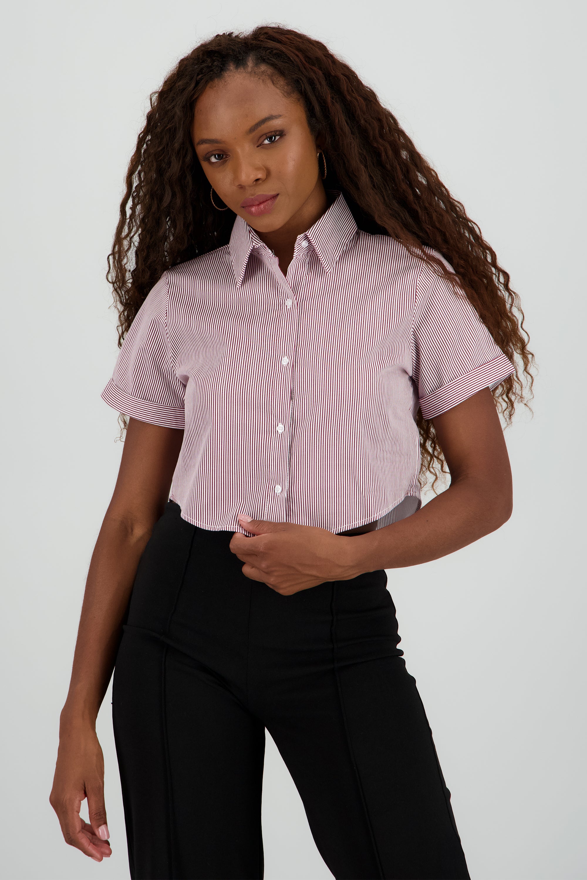 Camisa crop manga corta CIRUELA