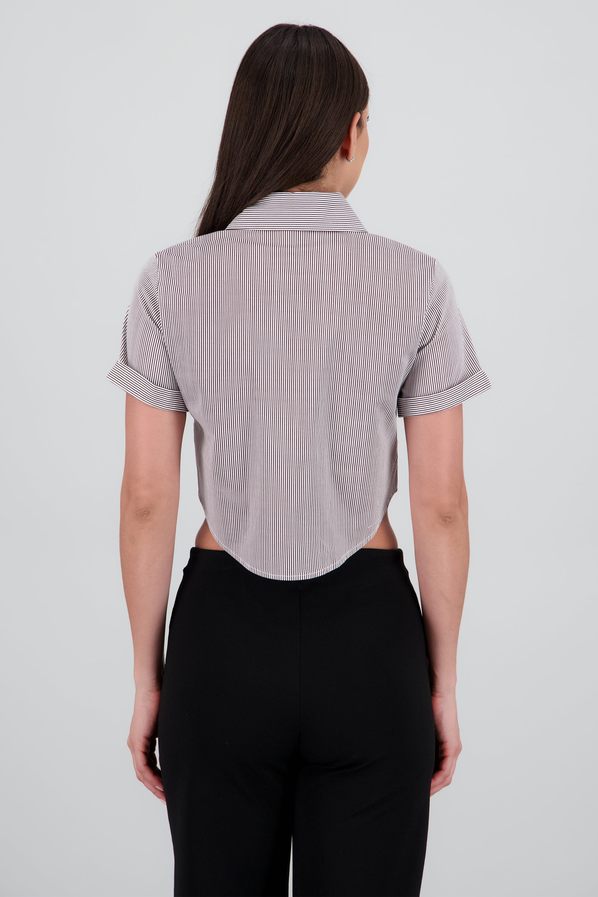 Camisa crop manga corta CHOCOLATE