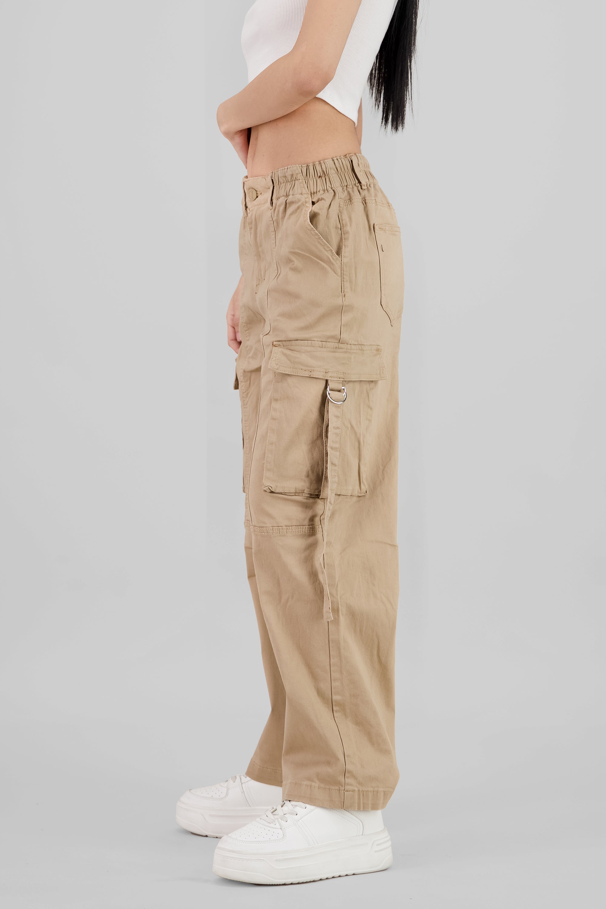 Pantalón cargo con jaretas KHAKI