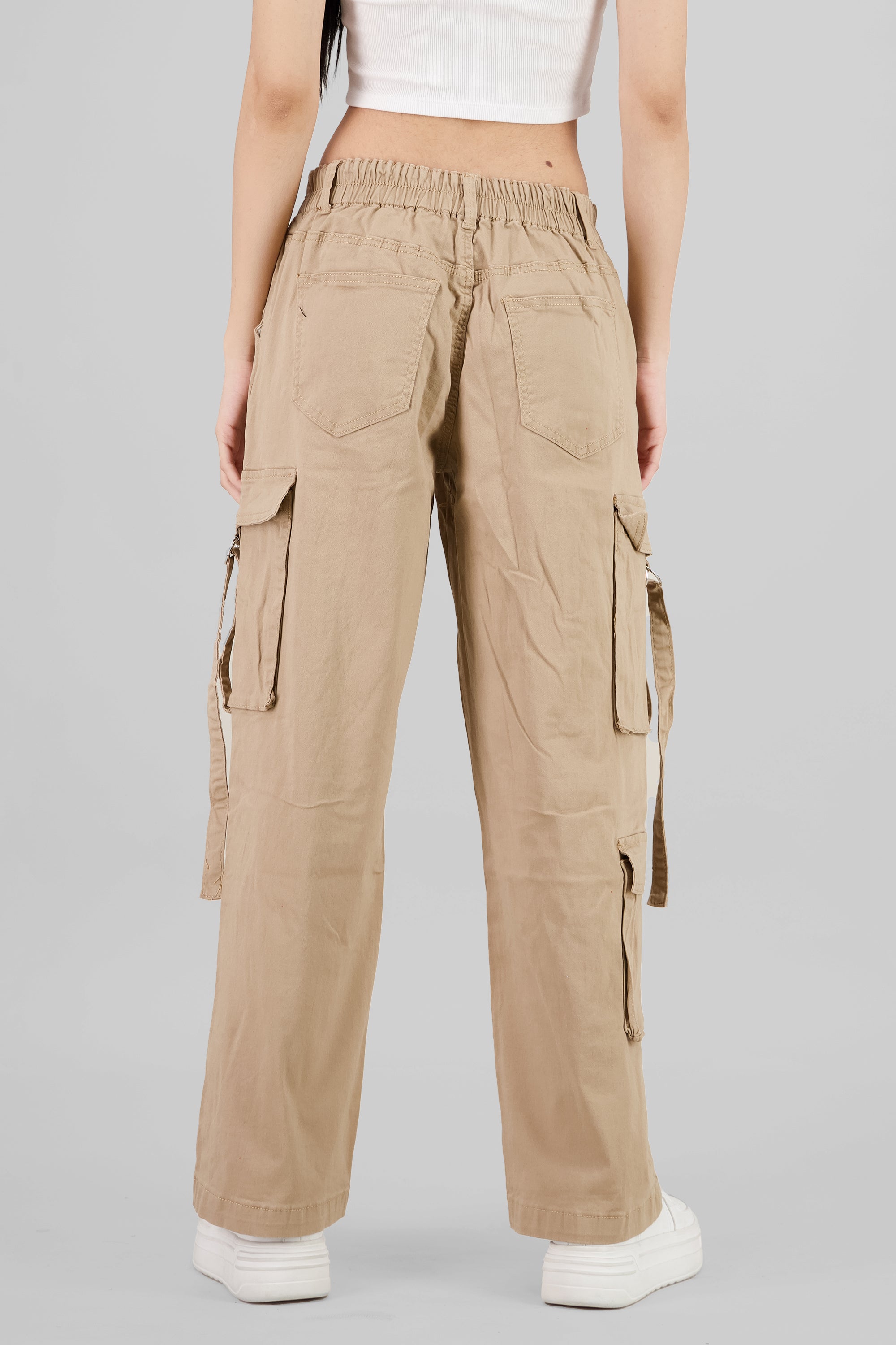 Pantalón cargo con jaretas KHAKI