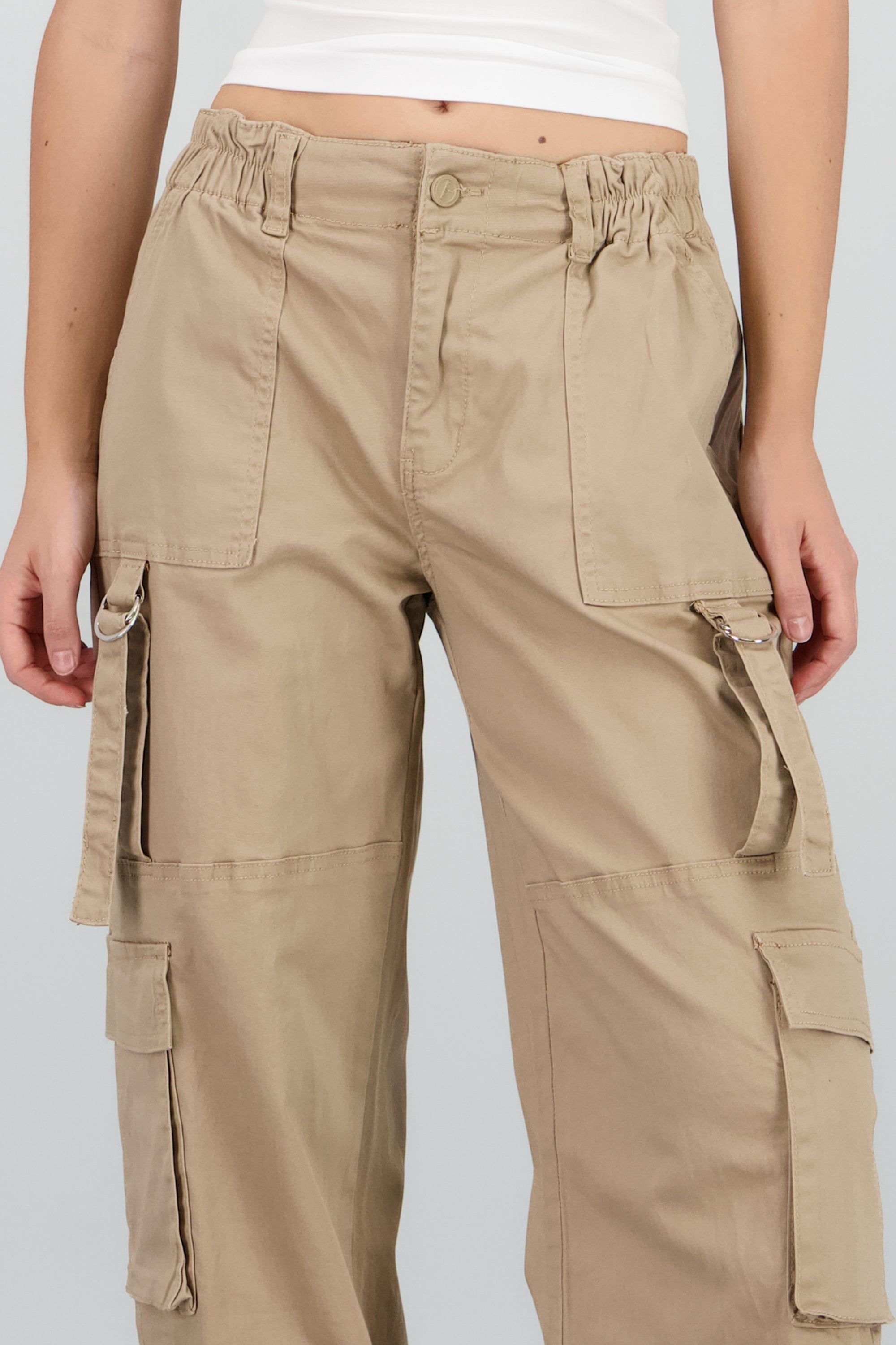 Pantalón cargo 3 bolsas tiras KHAKI