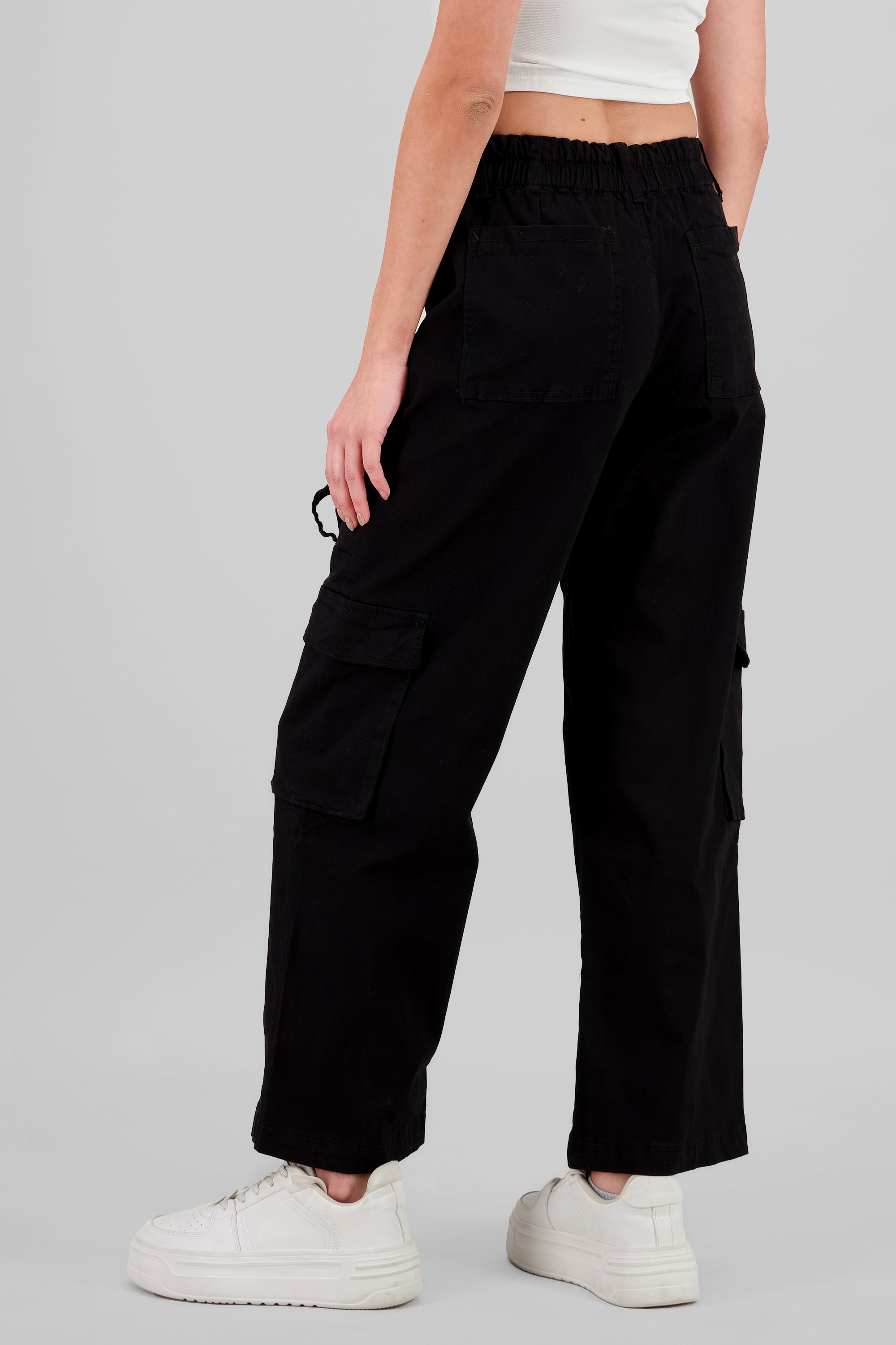 Pantalón cargo 3 bolsas tiras NEGRO