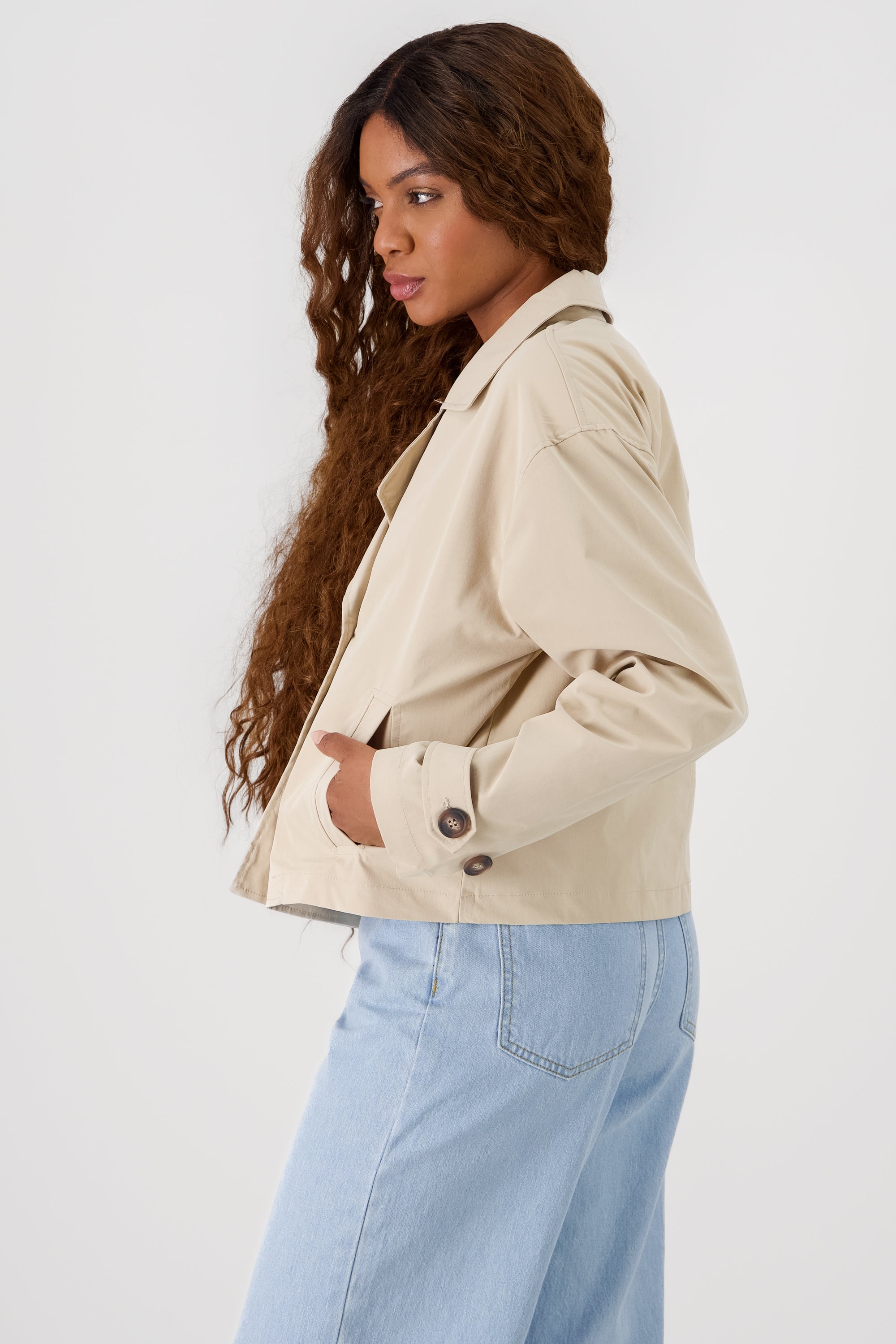 Gabardina corta lisa KHAKI