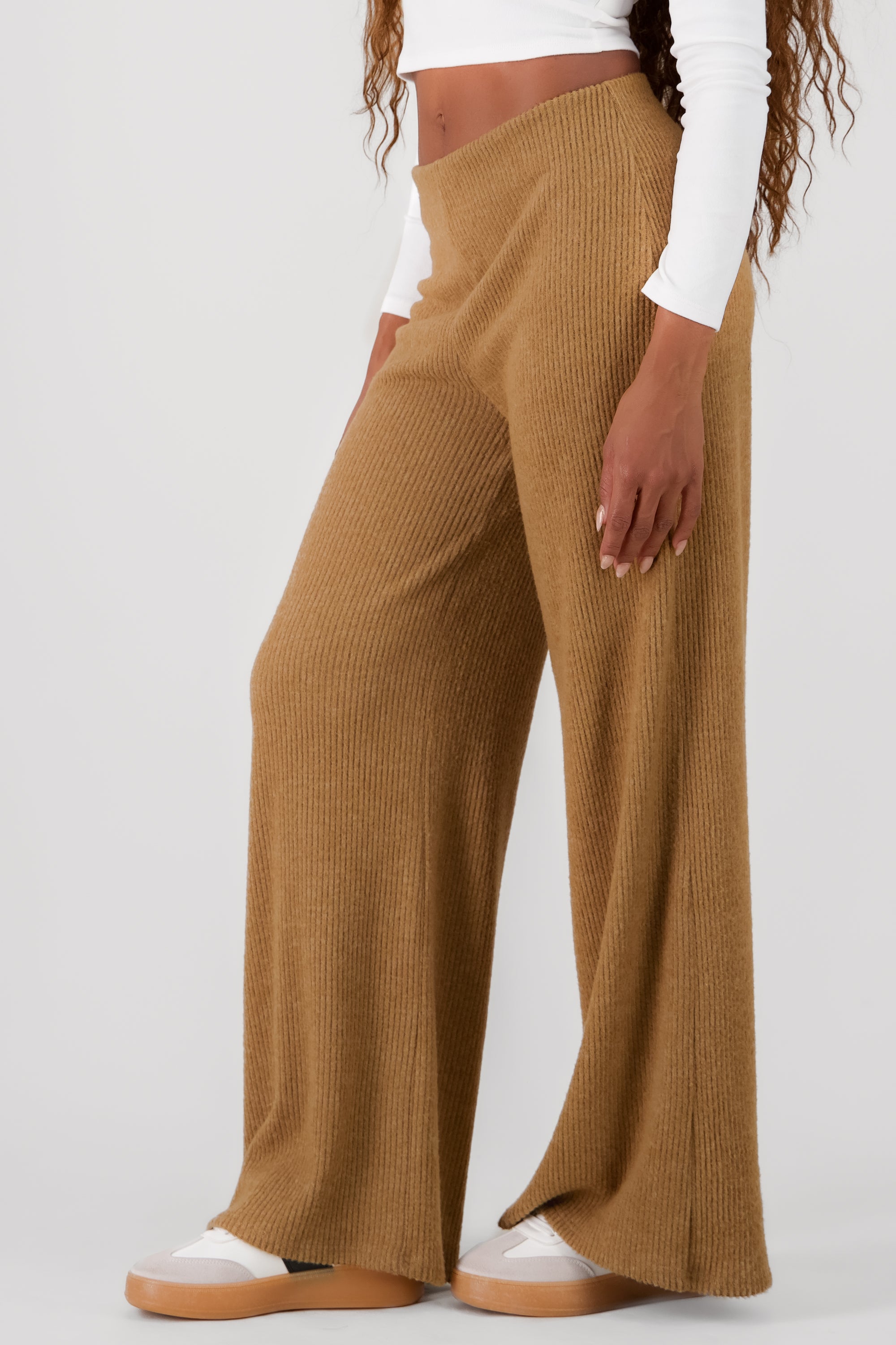 Pantalón amplio rib KHAKI