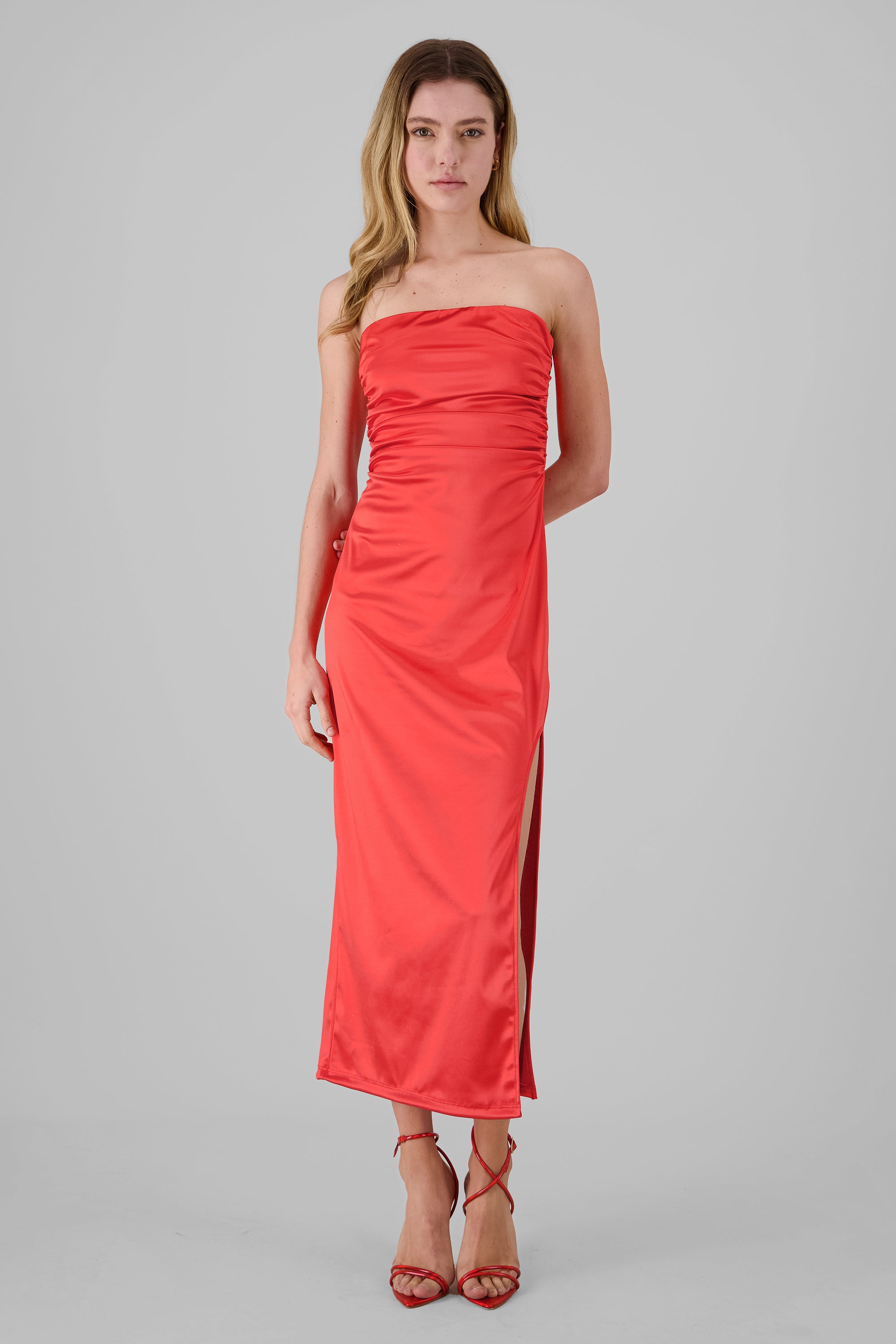 Vestido midi drapeado satin ROJO