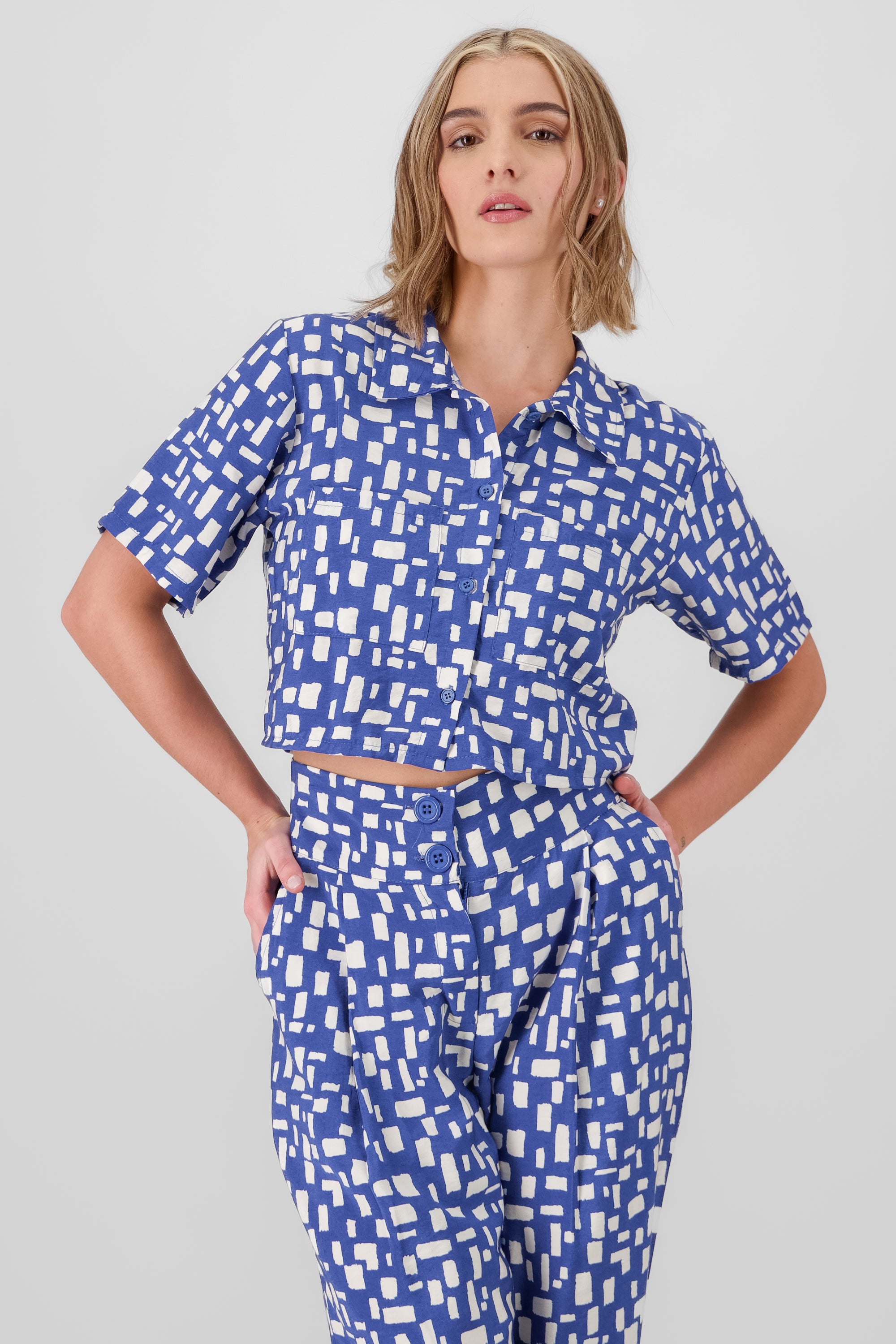 Camisa crop estampado cuadros AZUL COMBO