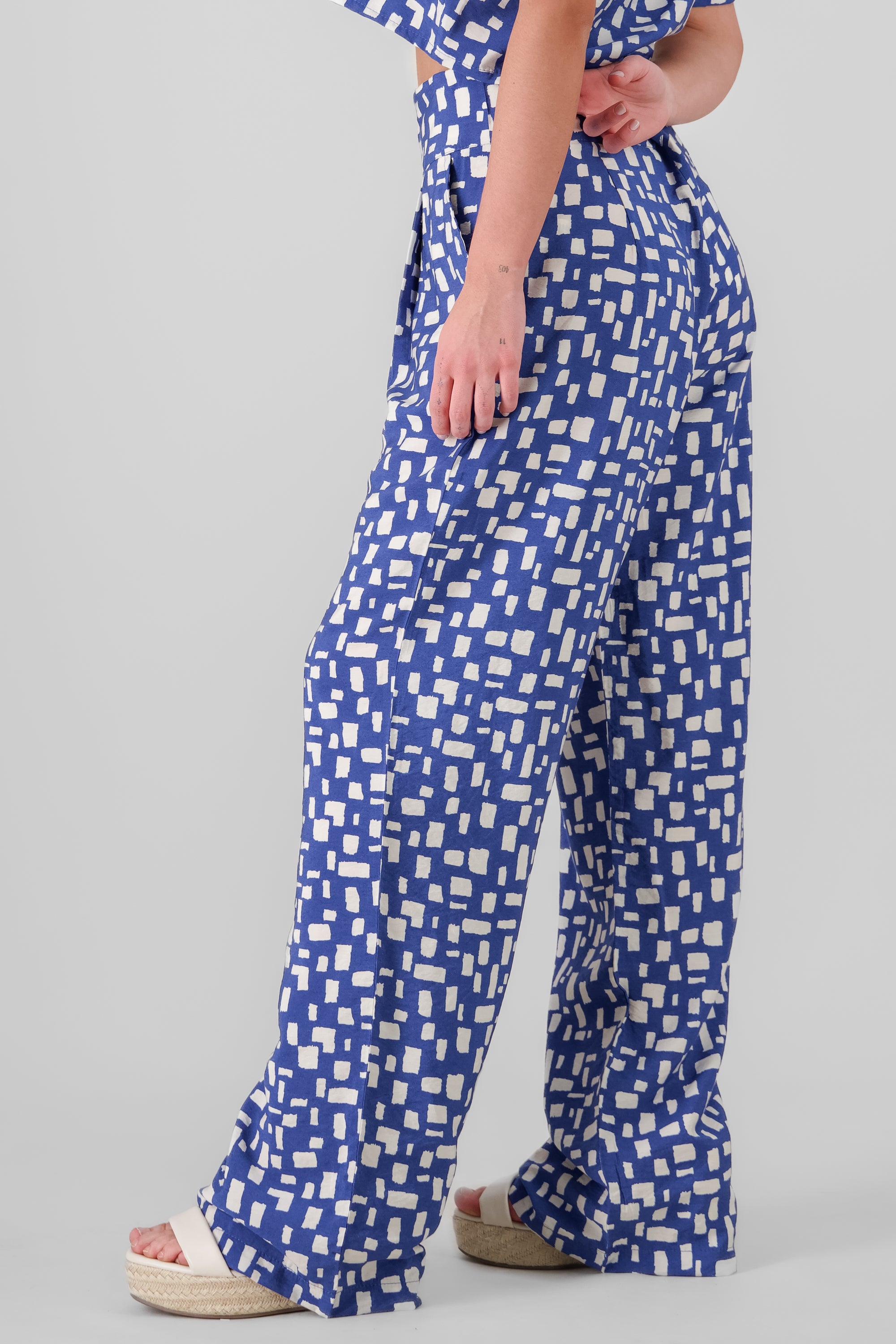 Pantalon amplio estampado cuadros AZUL COMBO