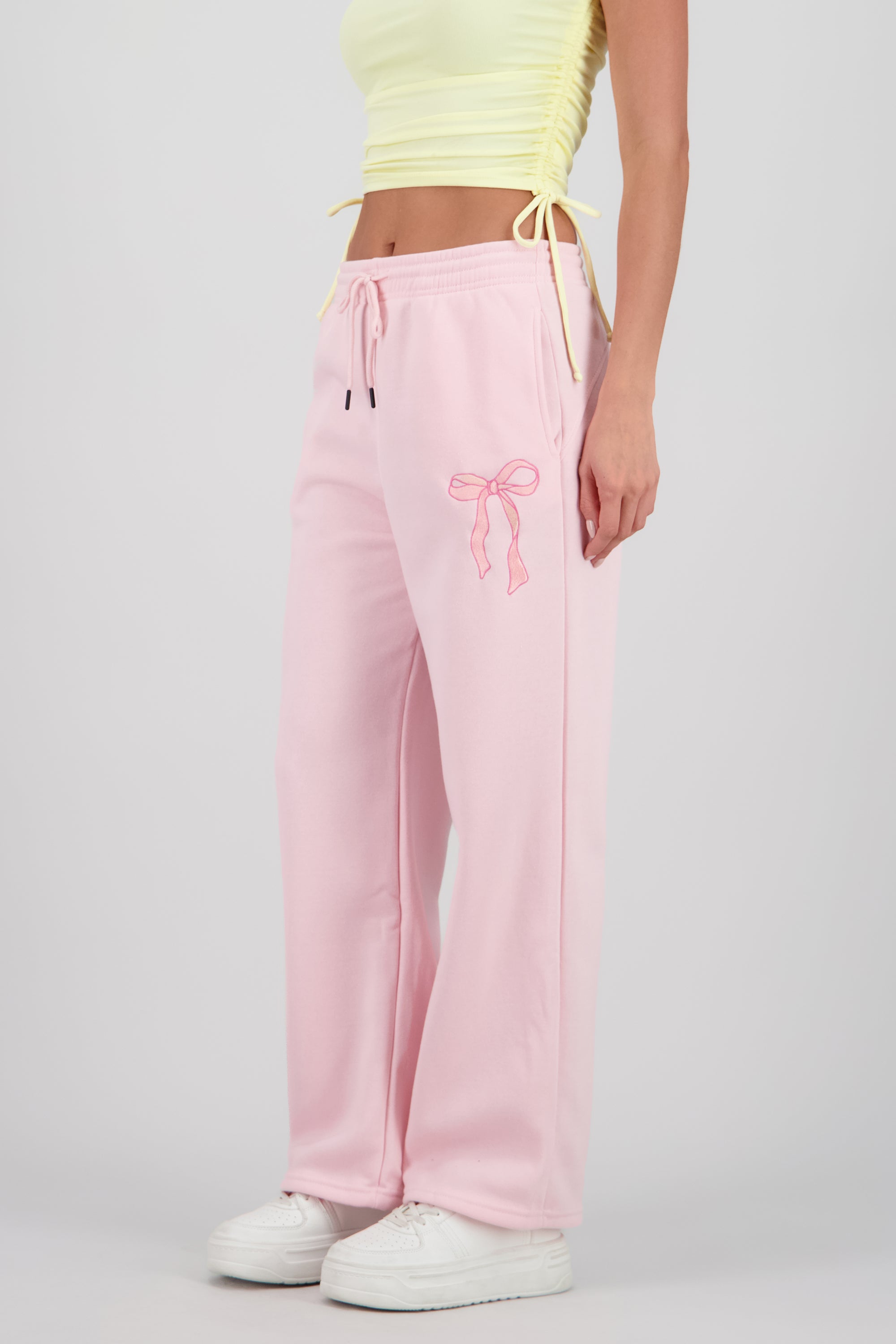 Pants lisos moño bordado