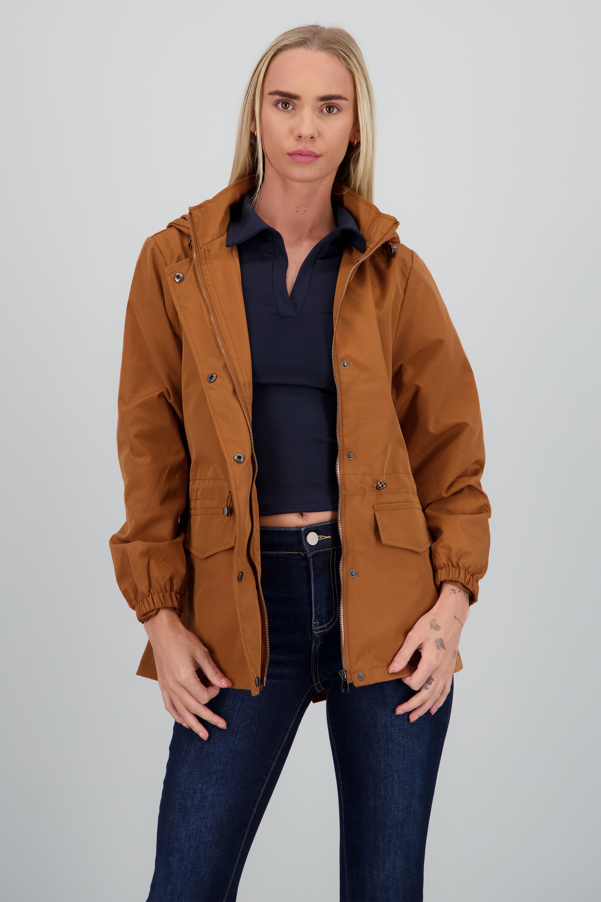 Gabardina corta botones CAFE