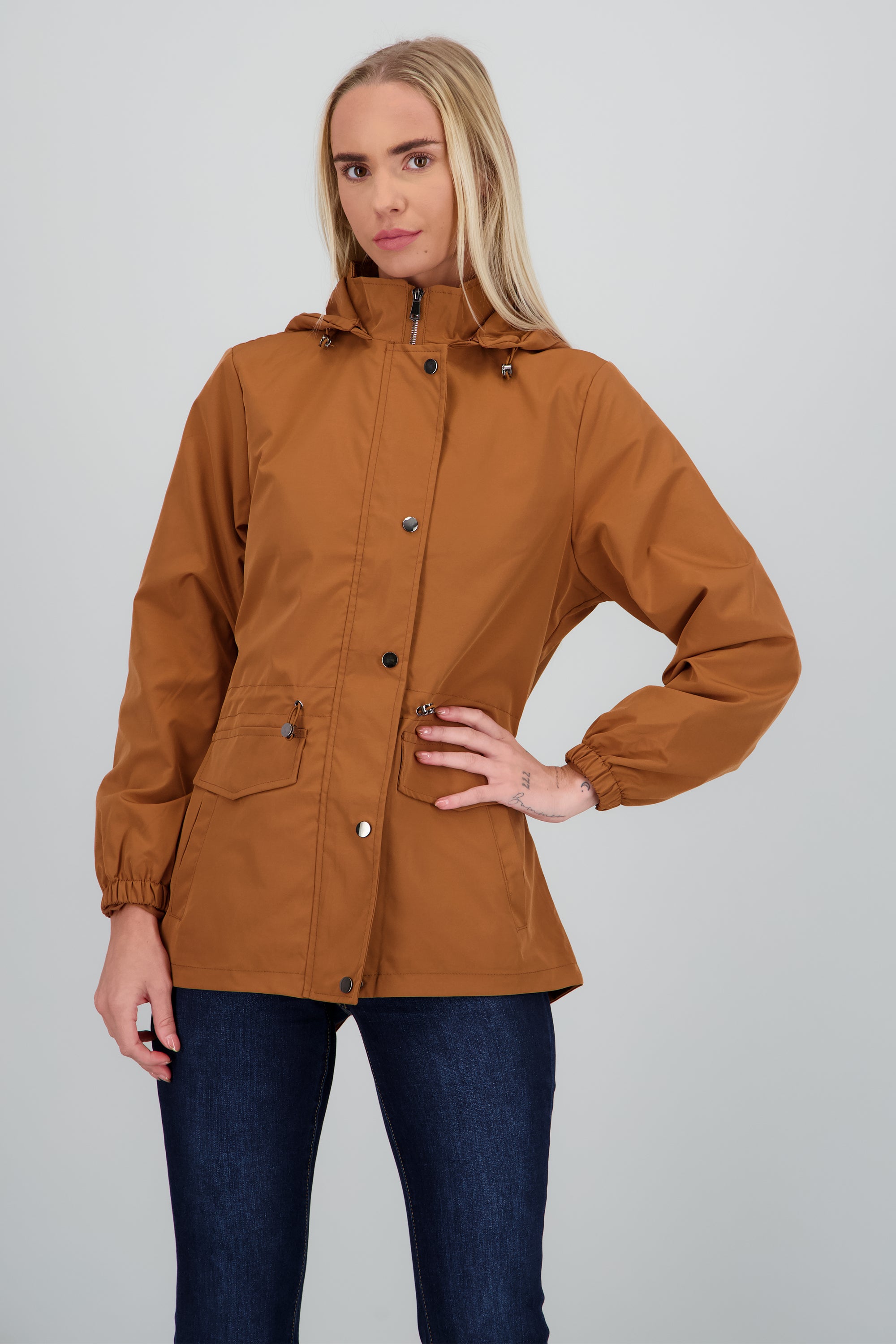 Gabardina corta botones CAFE