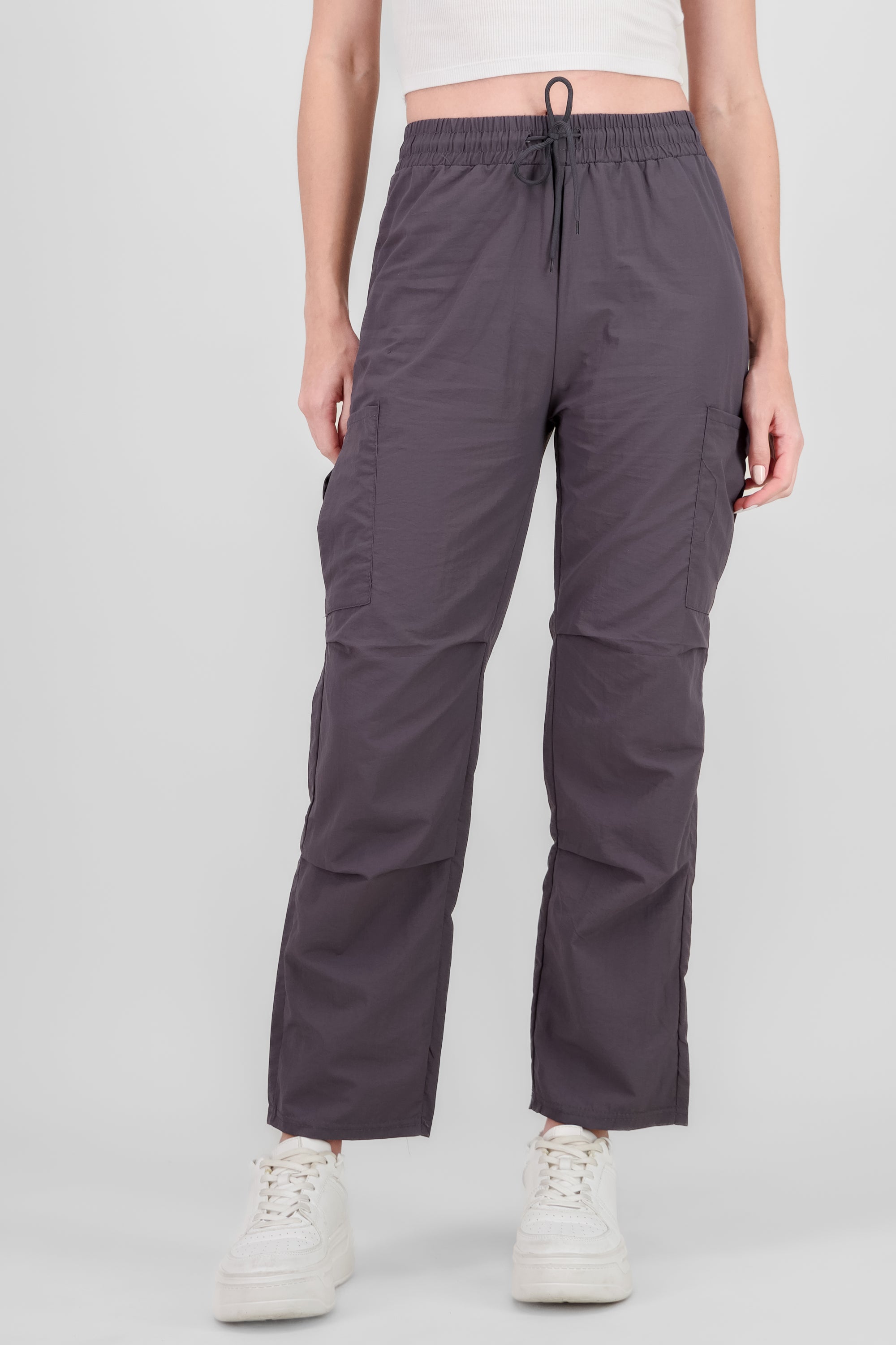 Pantalon recto cargo GRIS