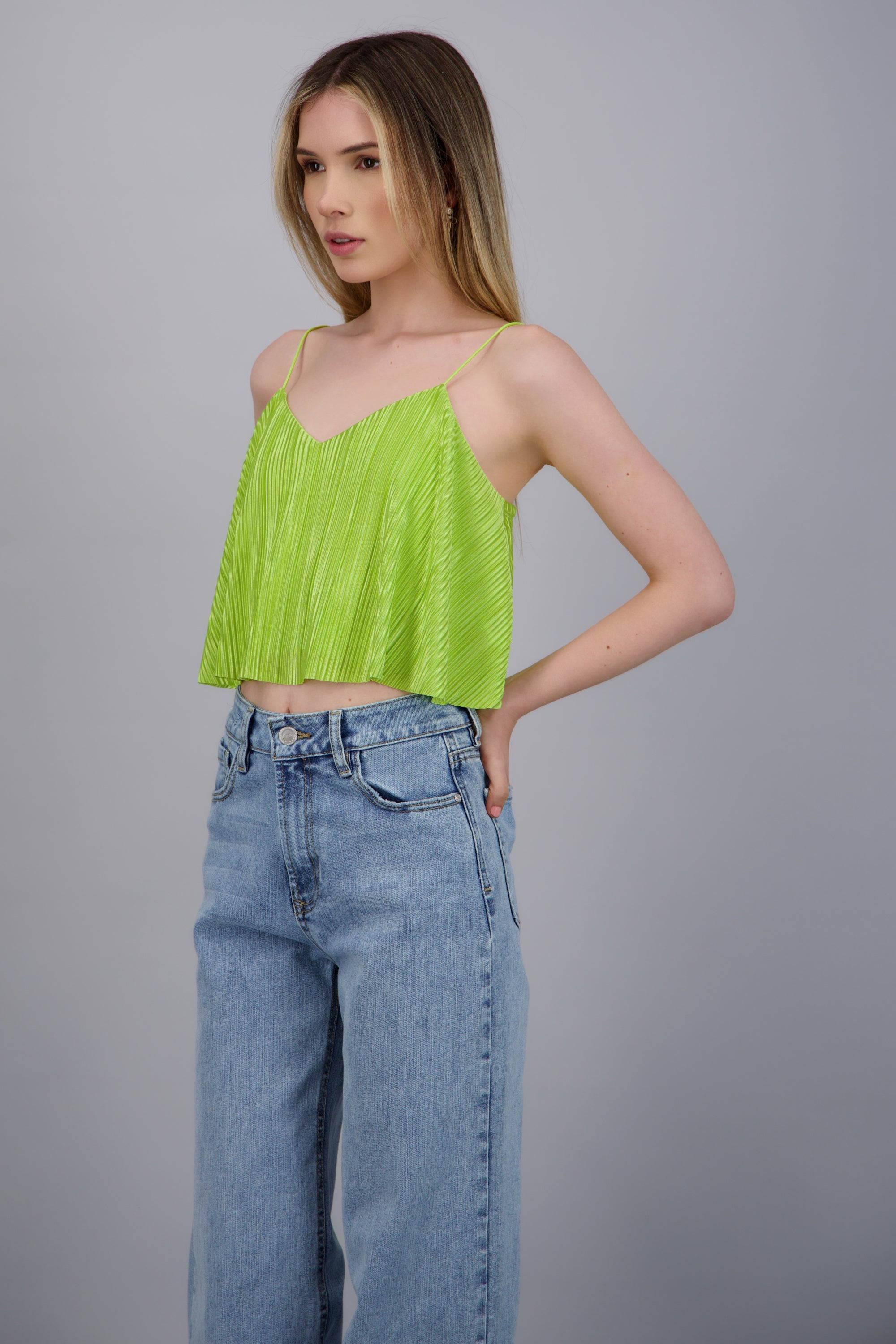 LIGHT GREEN