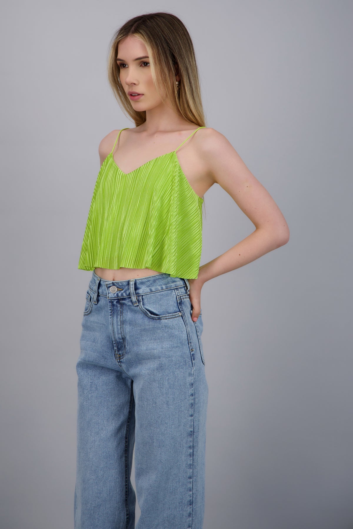 LIGHT GREEN