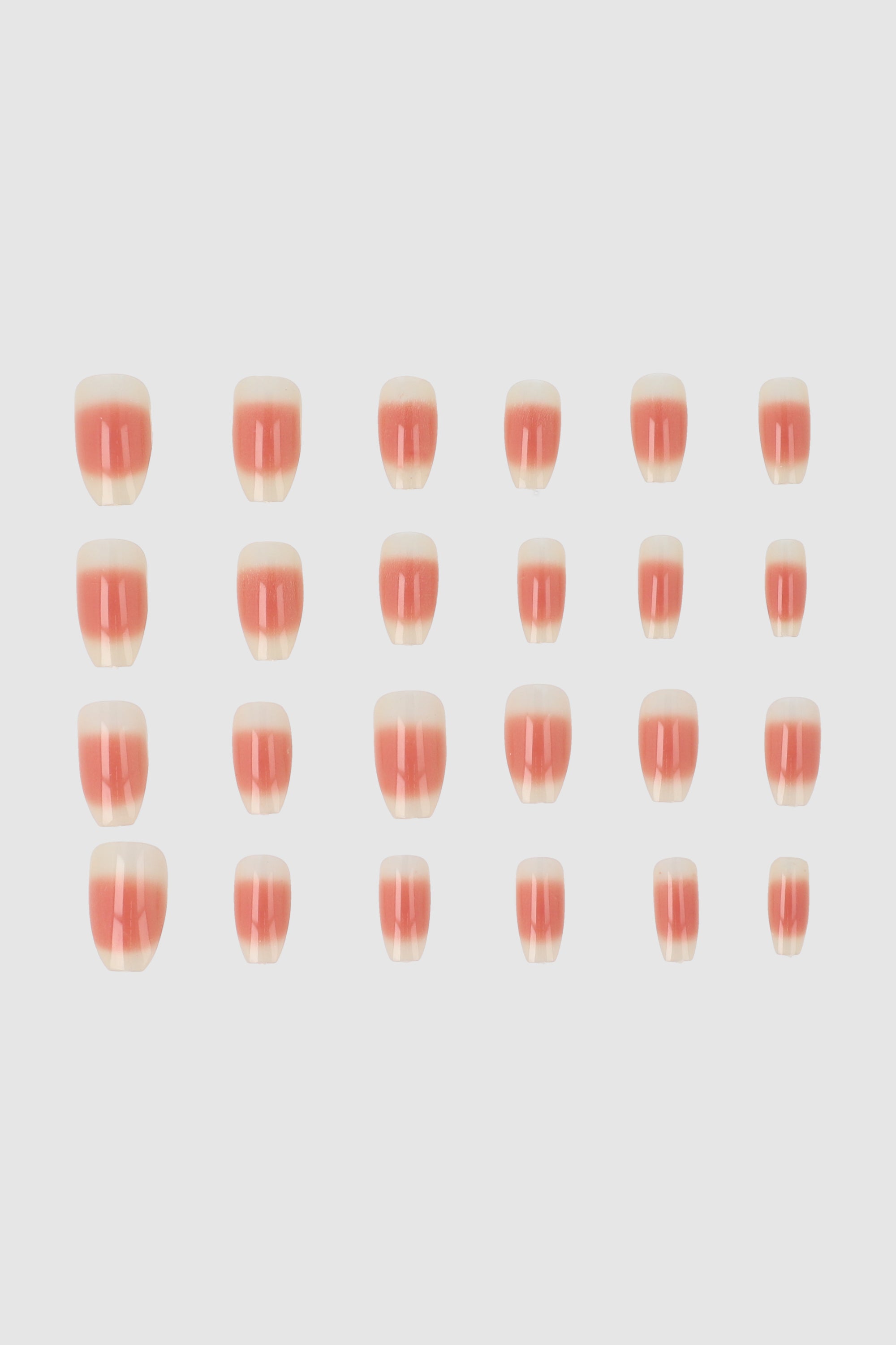 Set 24 uñas aura french NUDE