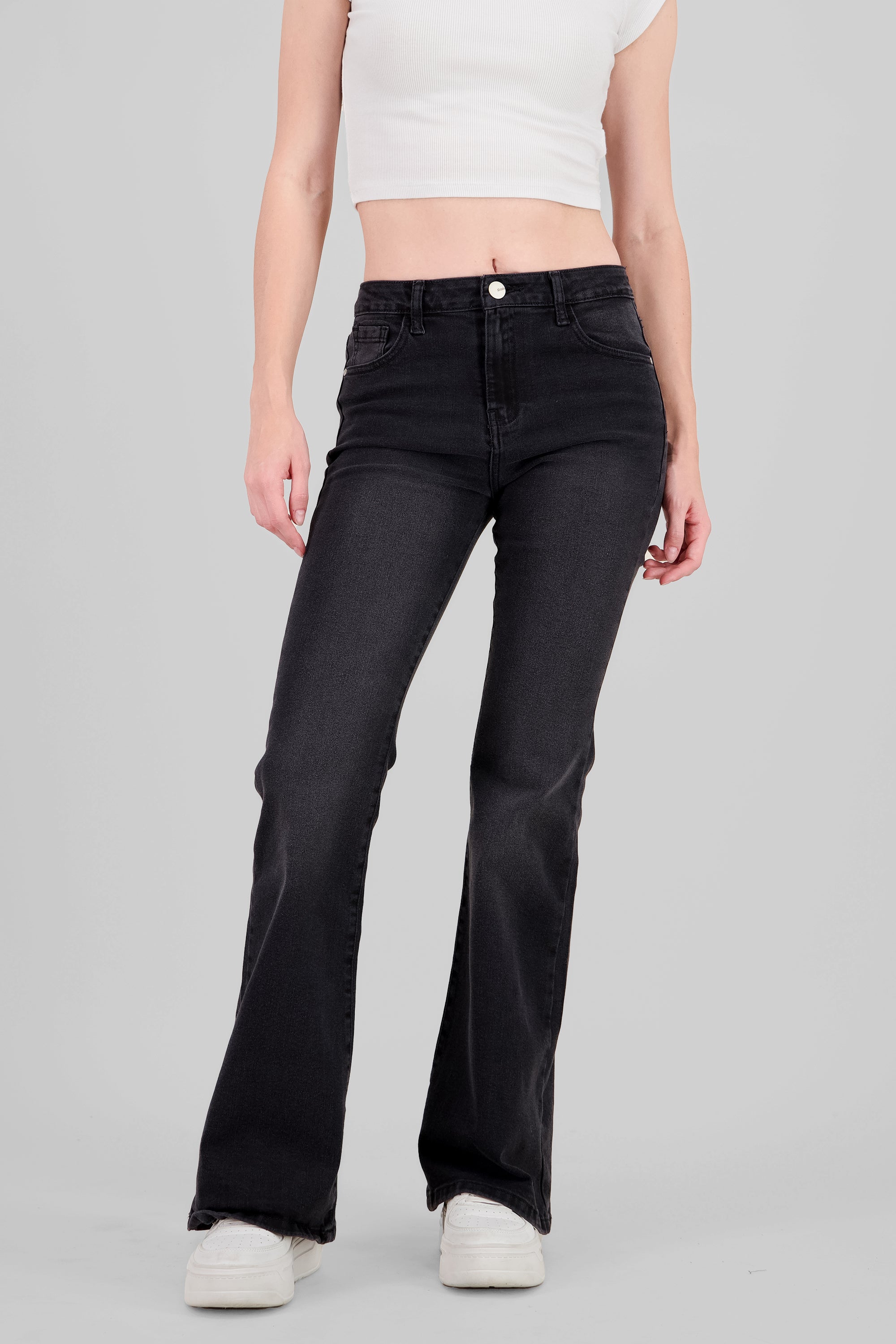 Jeans flare deslavado NEGRO