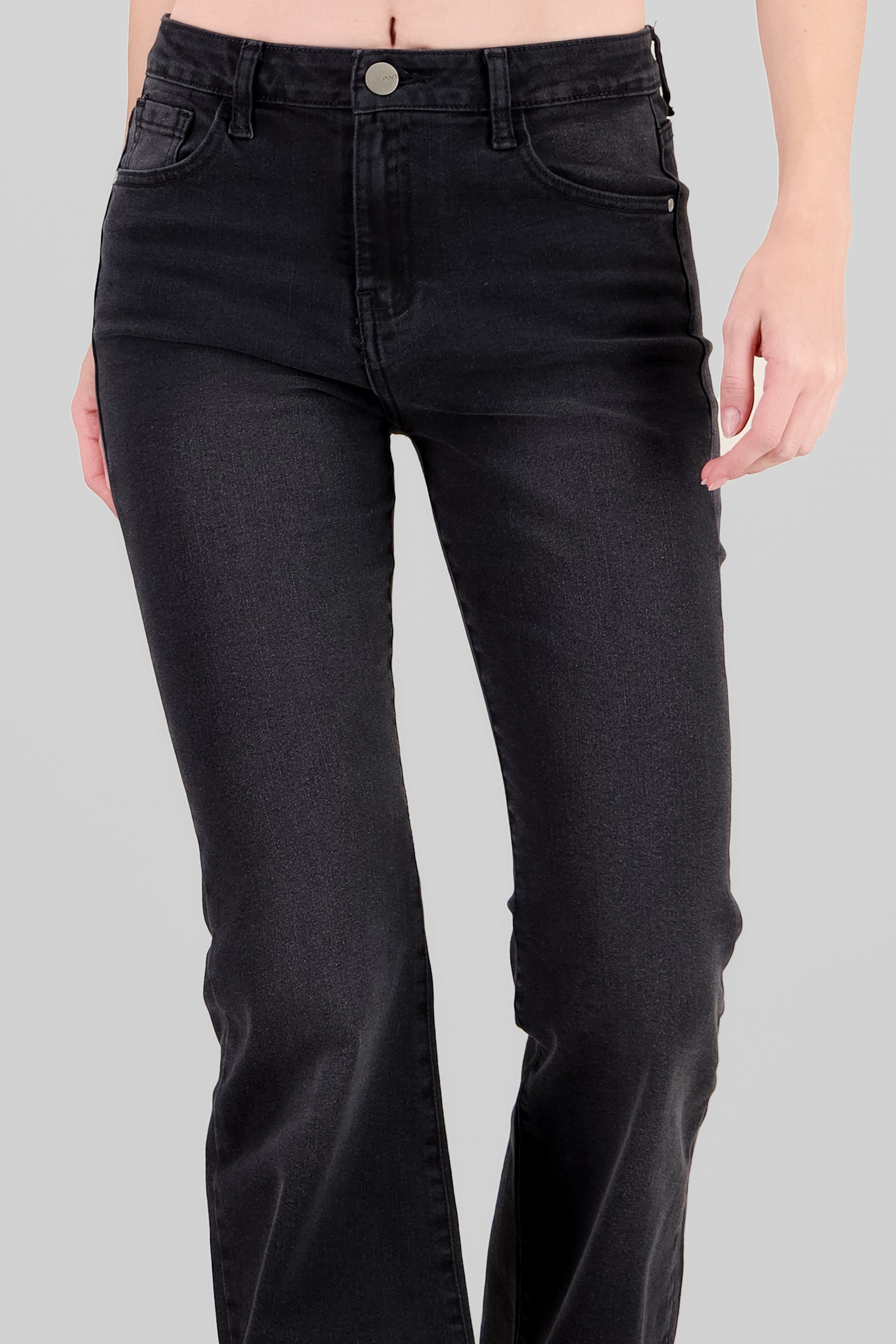 Jeans flare deslavado NEGRO