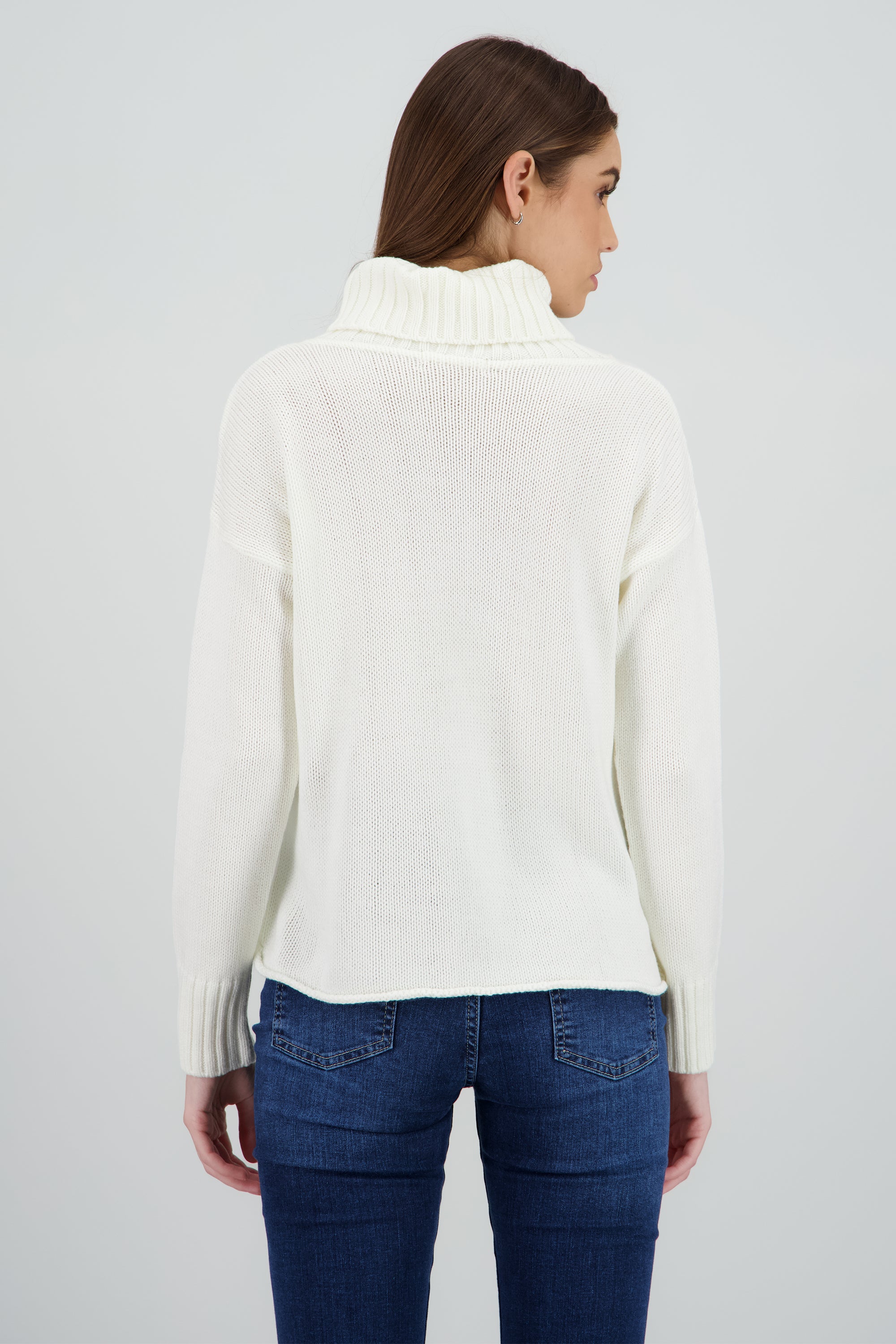 Sueter tejido cuello alto HUESO