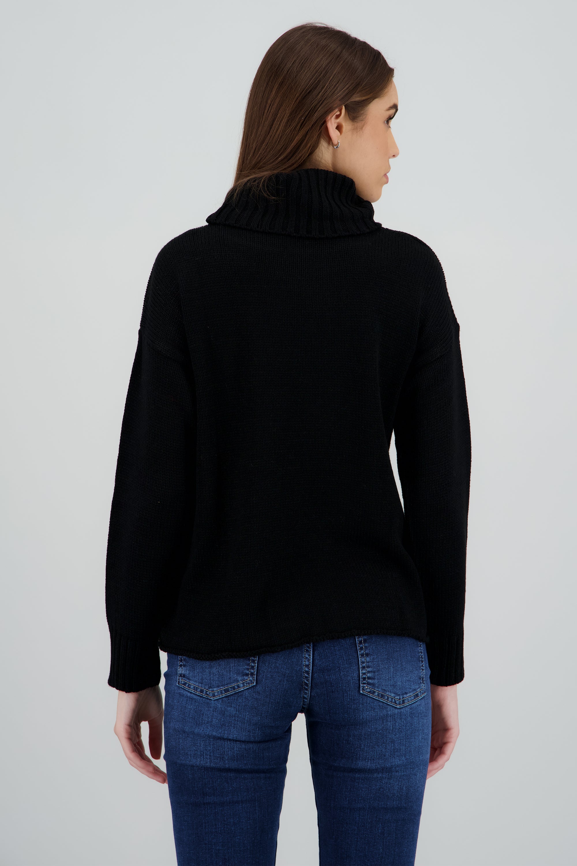 Sueter tejido cuello alto NEGRO