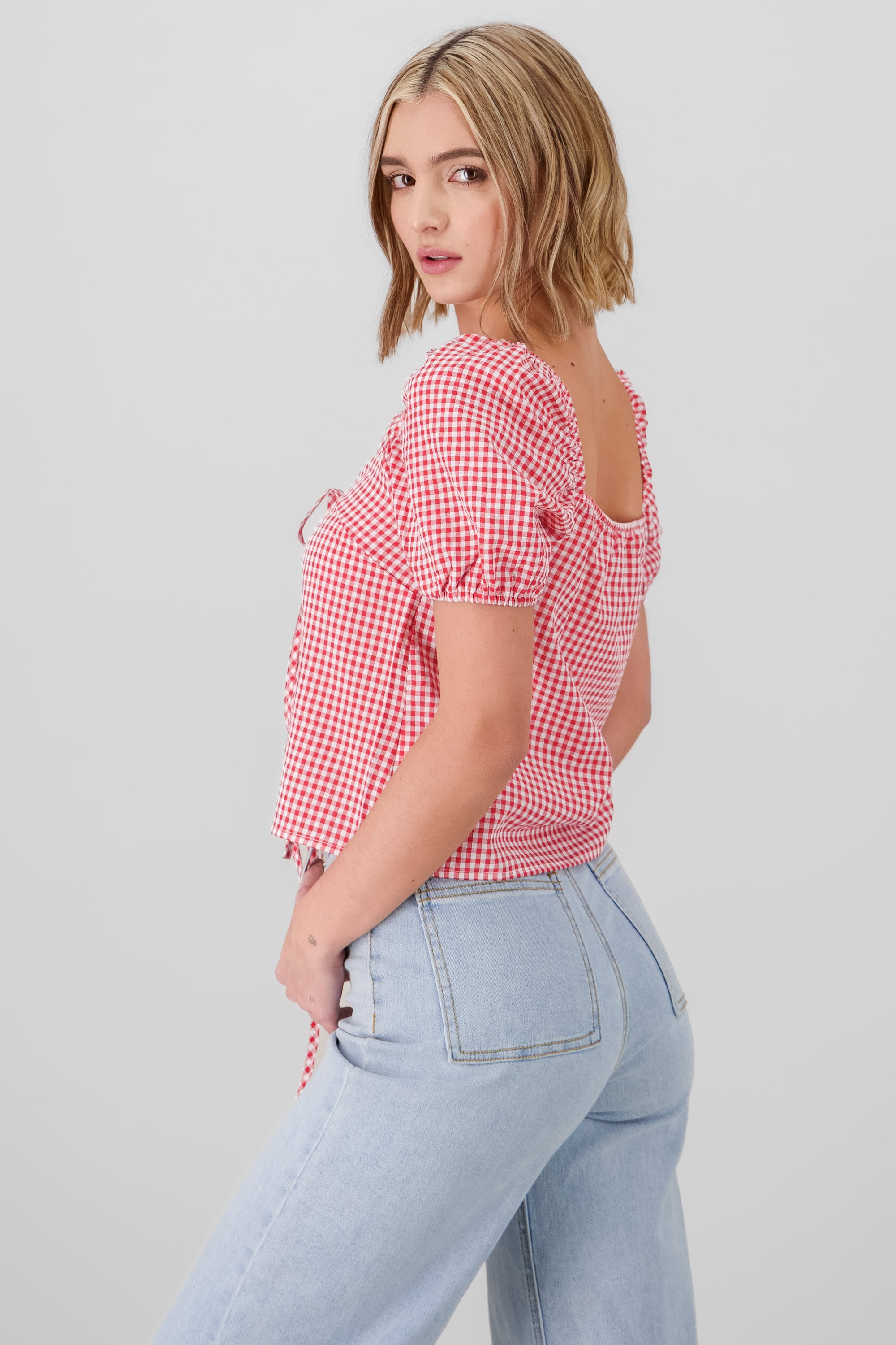 Camisa de mangas abullonadas y lazos al centro ROJO COMBO