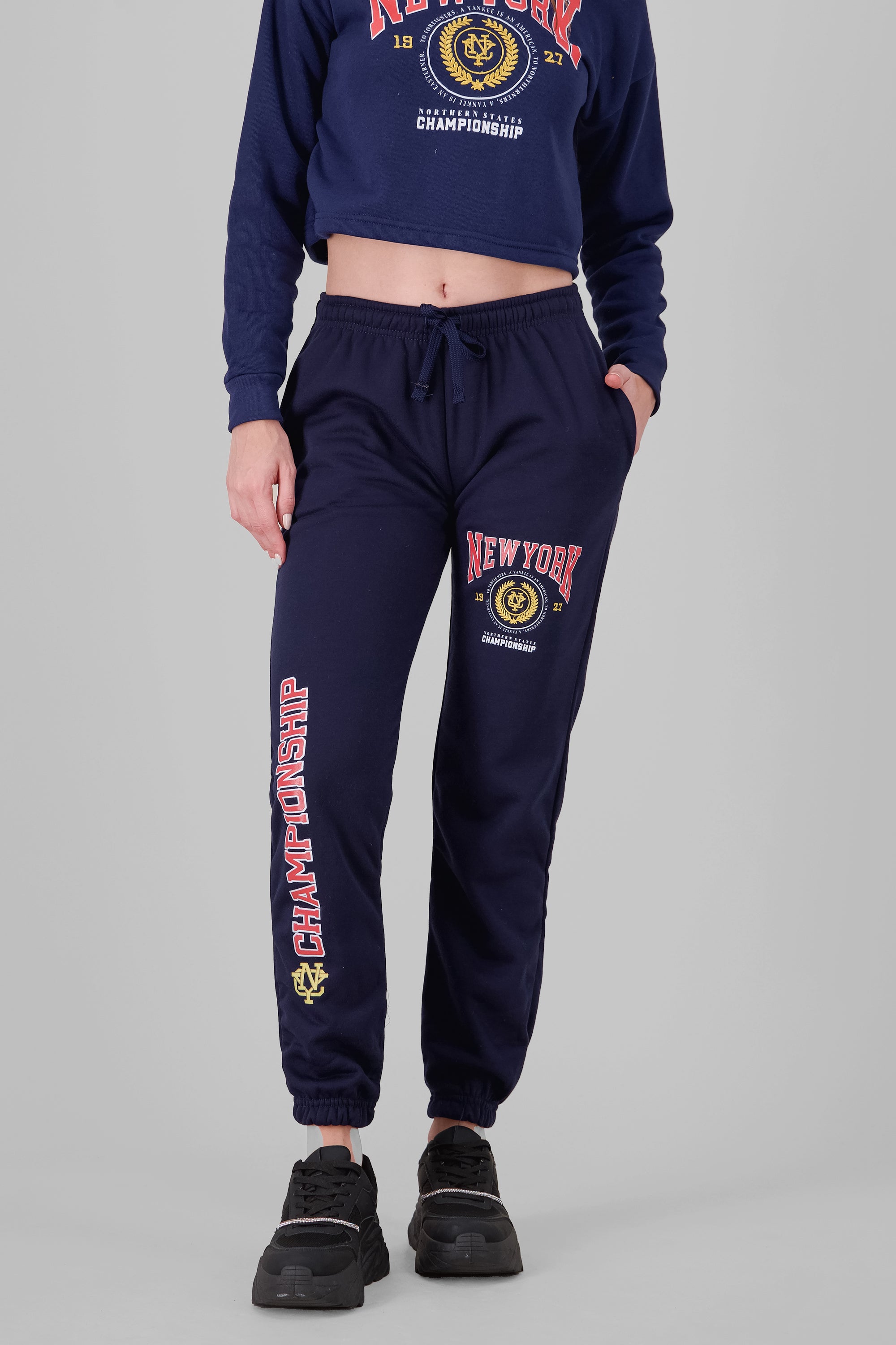 Joggers estampado championship ny MARINO