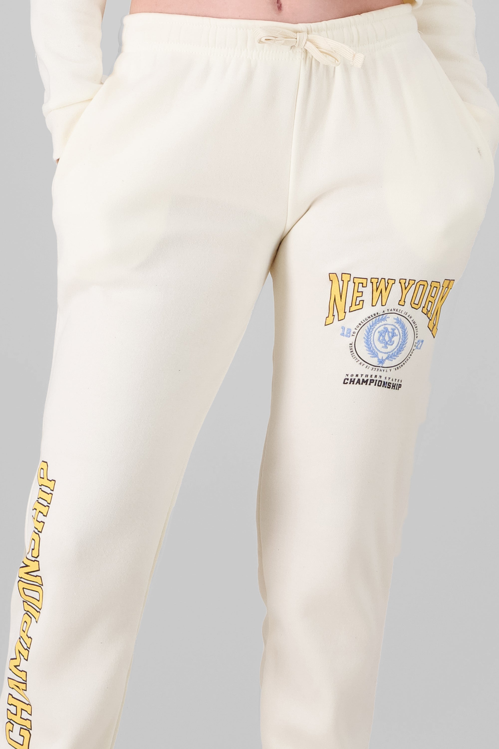 Joggers estampado championship ny CREMA