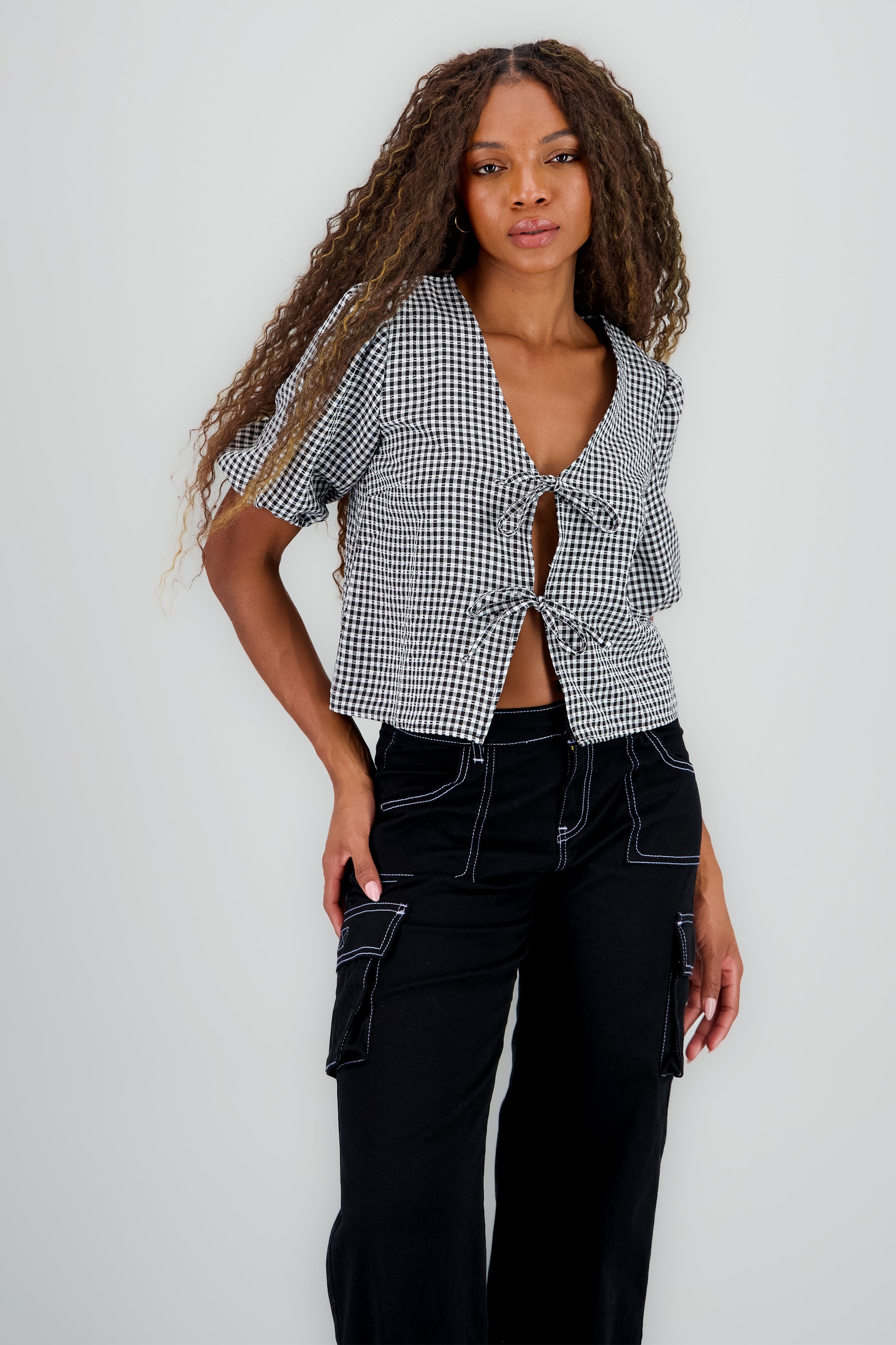 Blusa monos gingham NEGRO COMBO