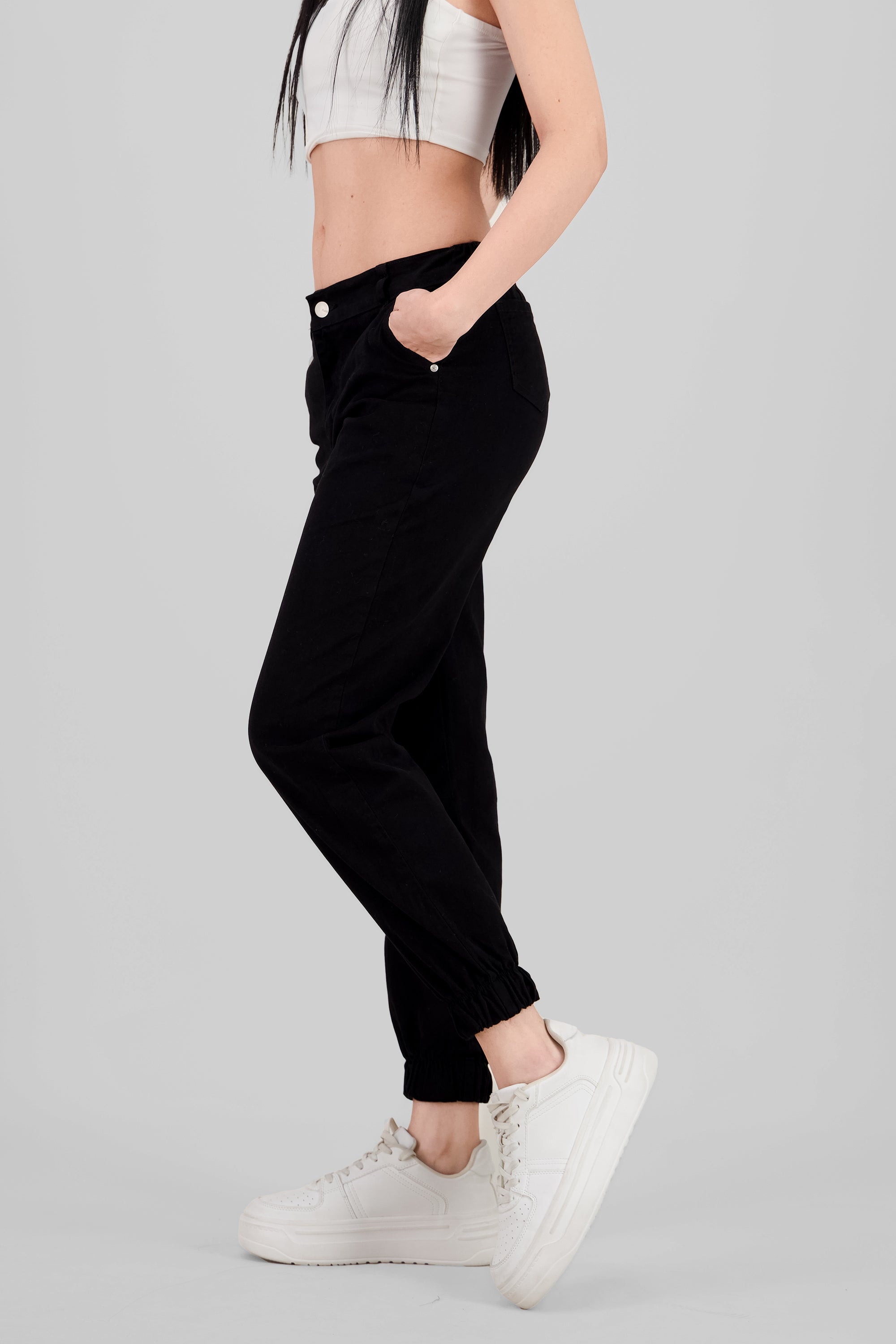 Jeans jogger básico NEGRO