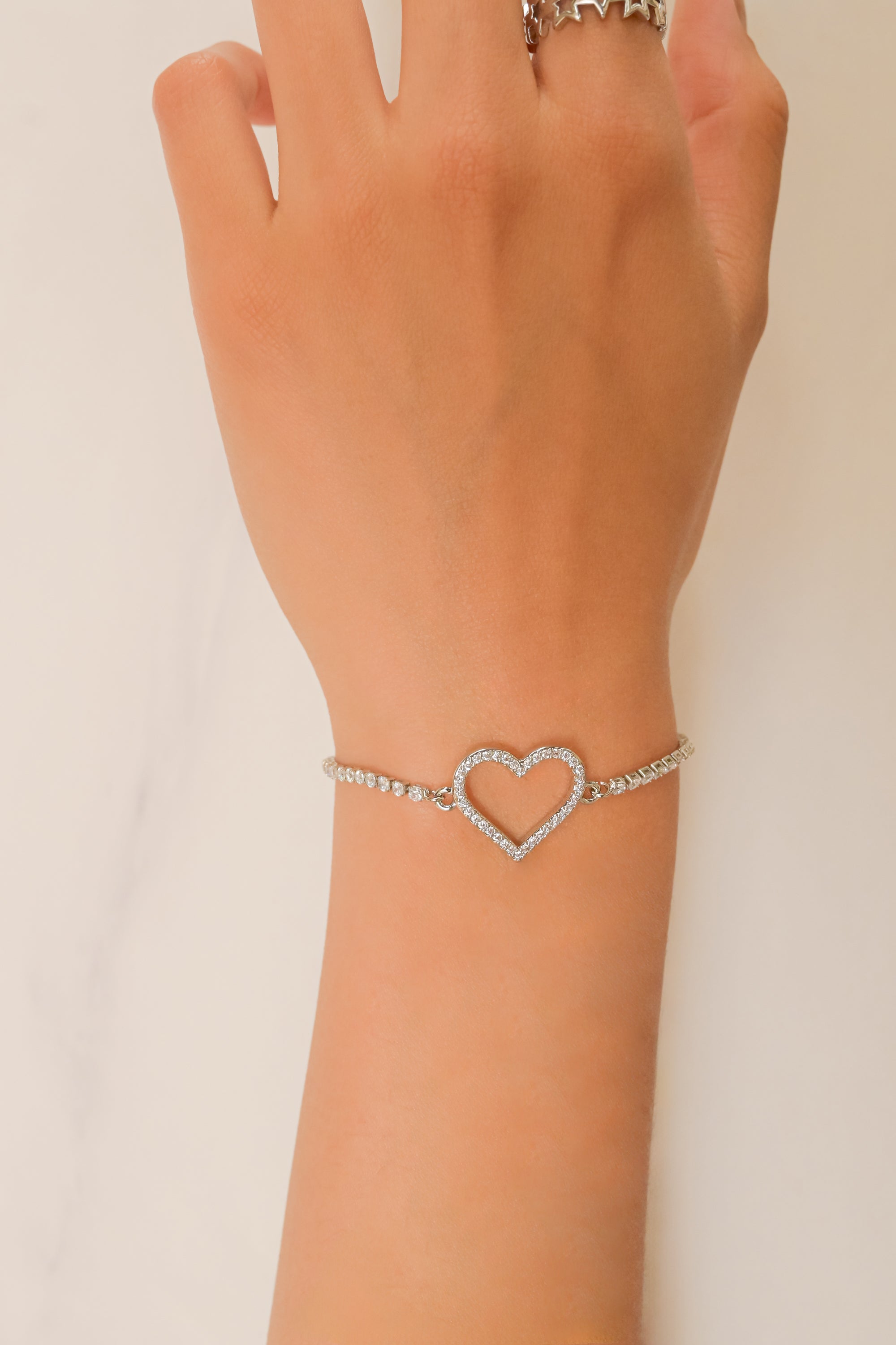 Pulsera corazon silueta PLATA