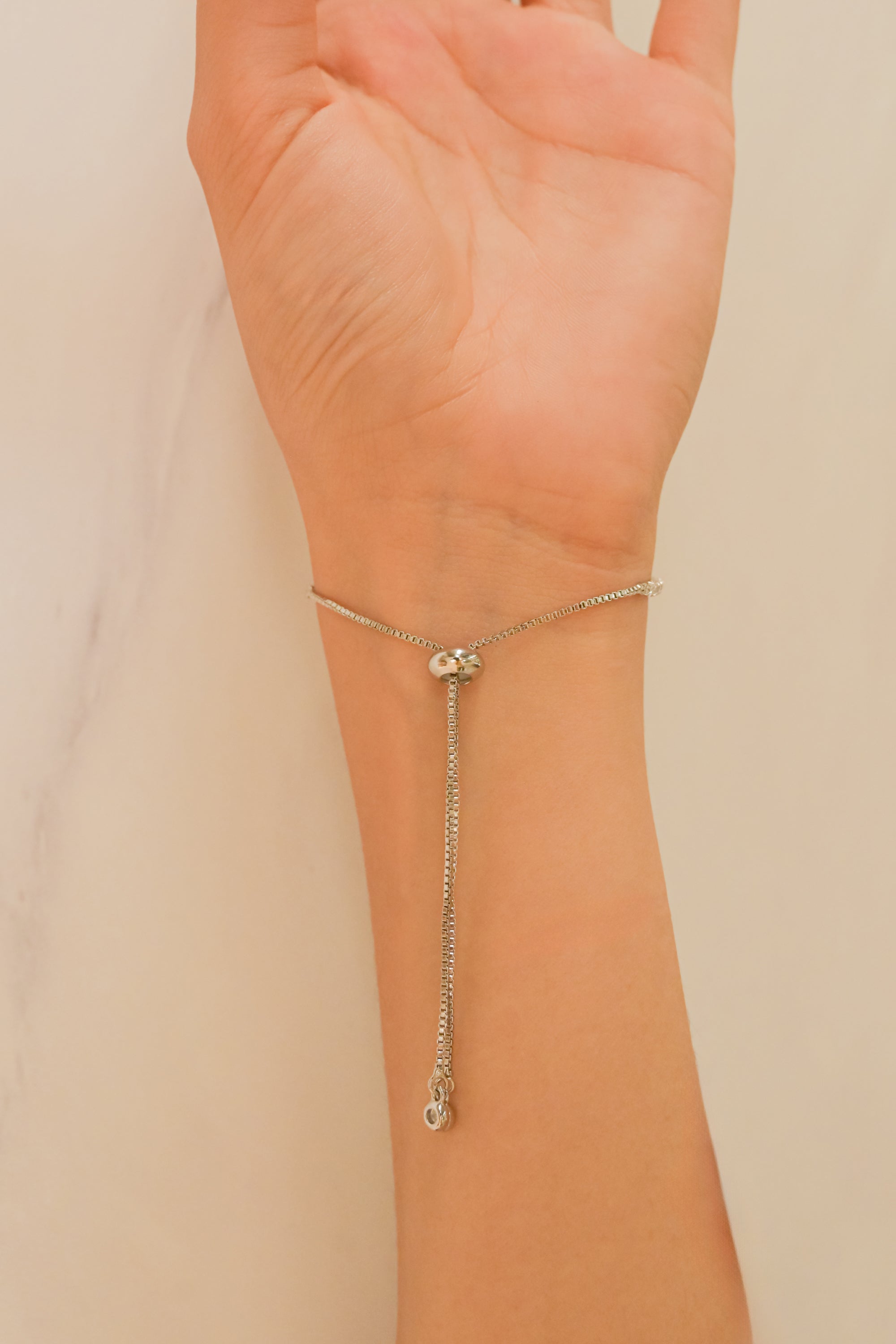 Pulsera corazon silueta PLATA