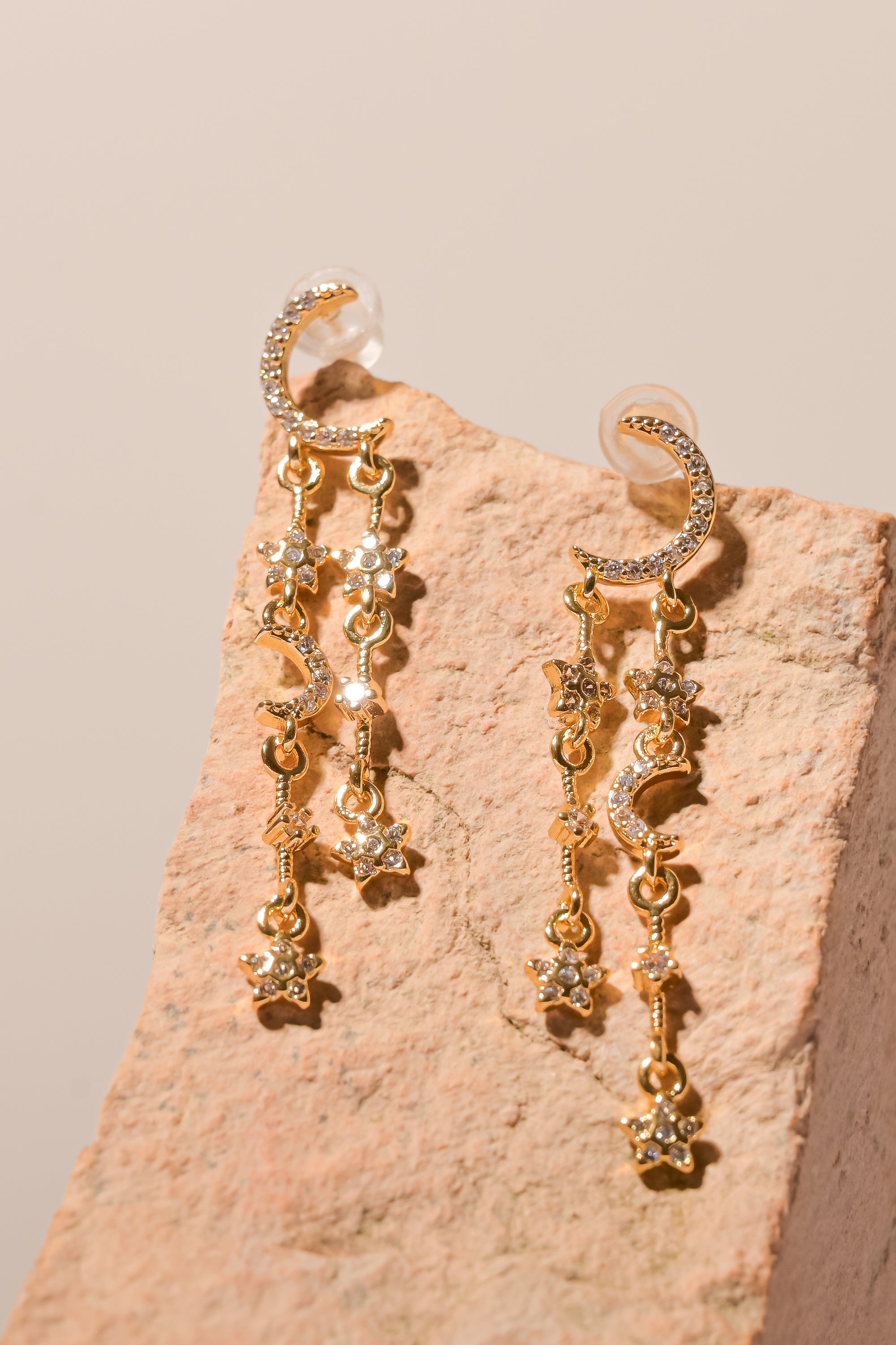 Aretes luna brillos ORO