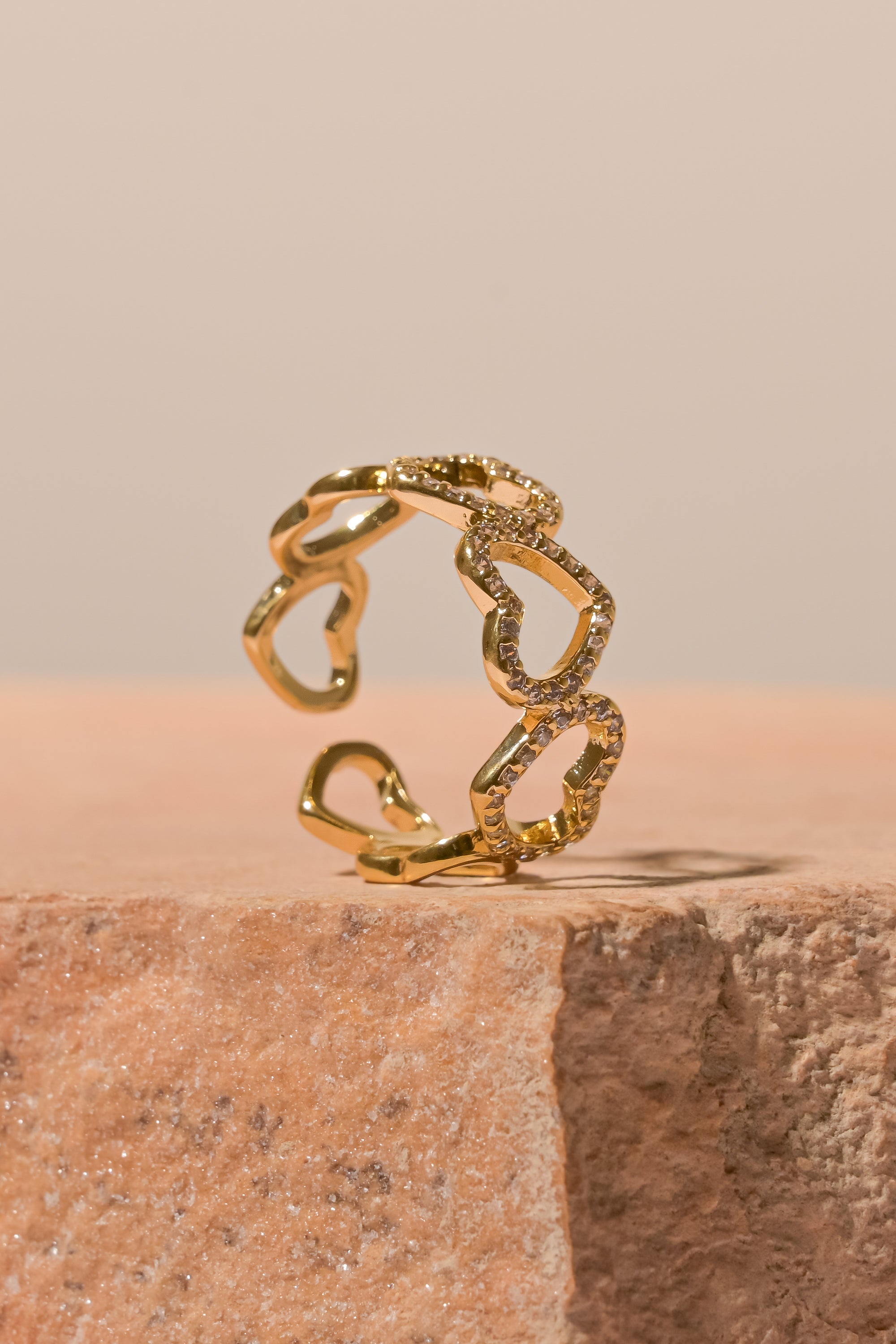 Anillo corazones silueta ORO