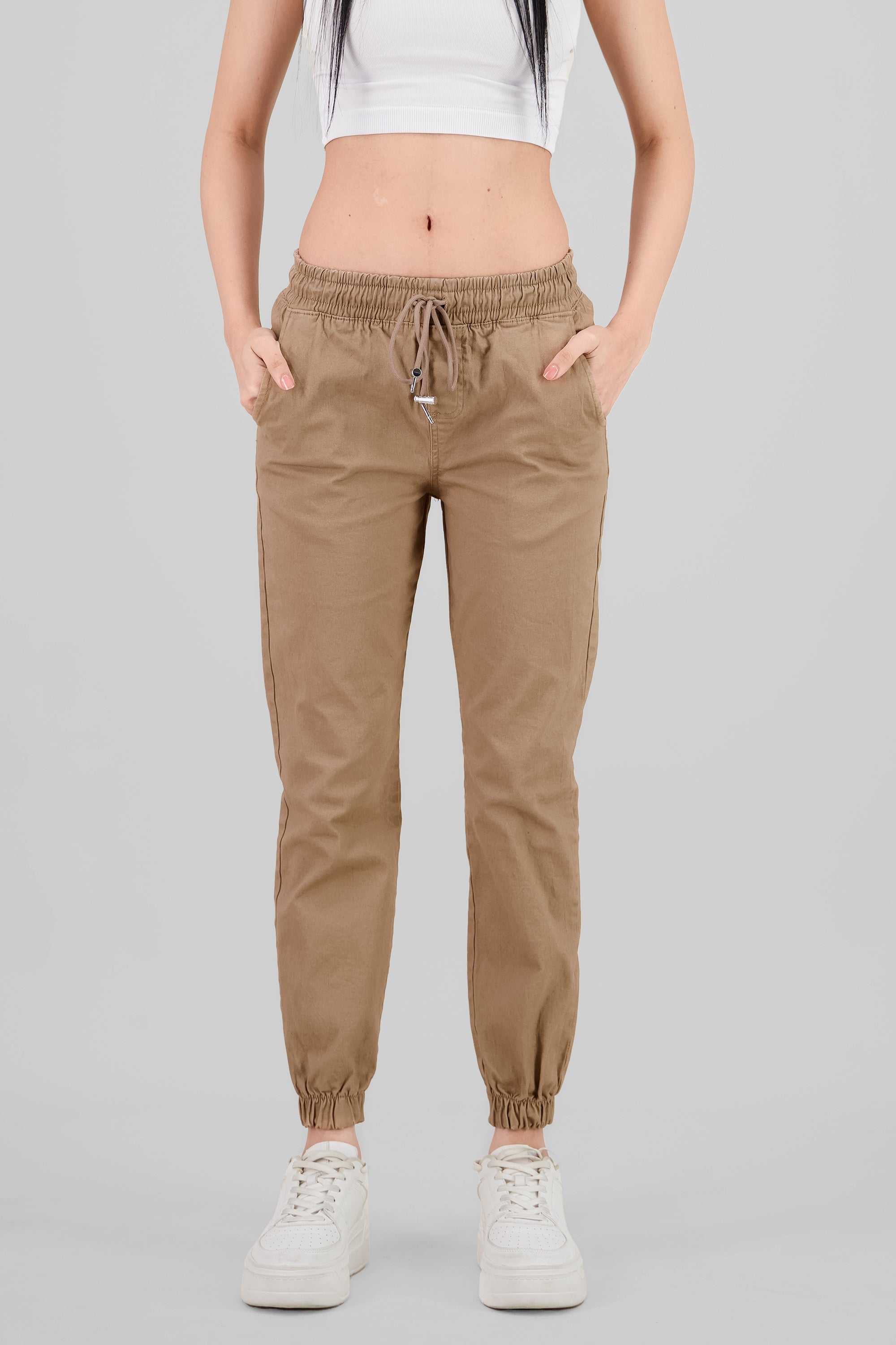 Jeans jogger basico KHAKI