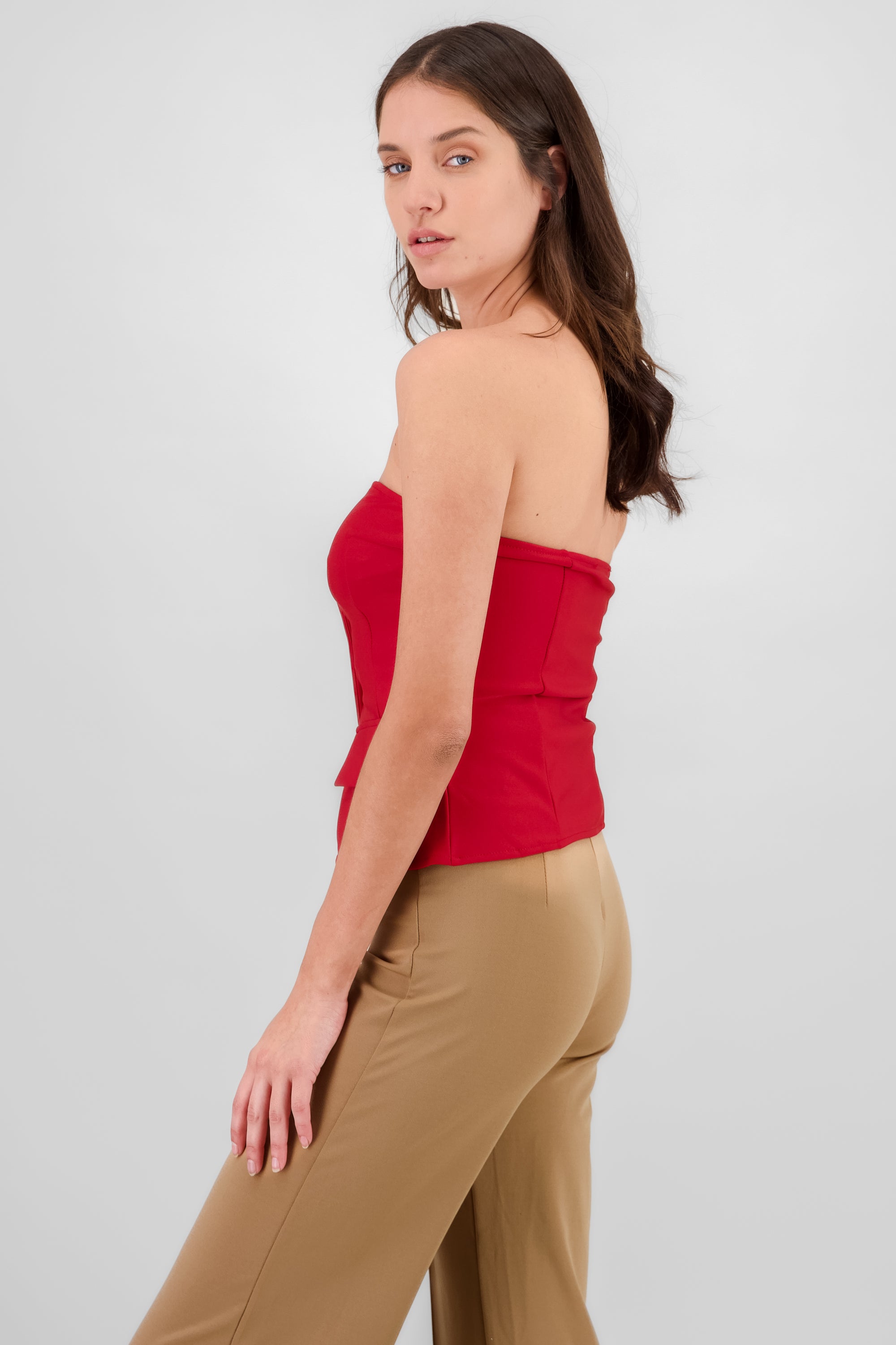 TOMATO RED