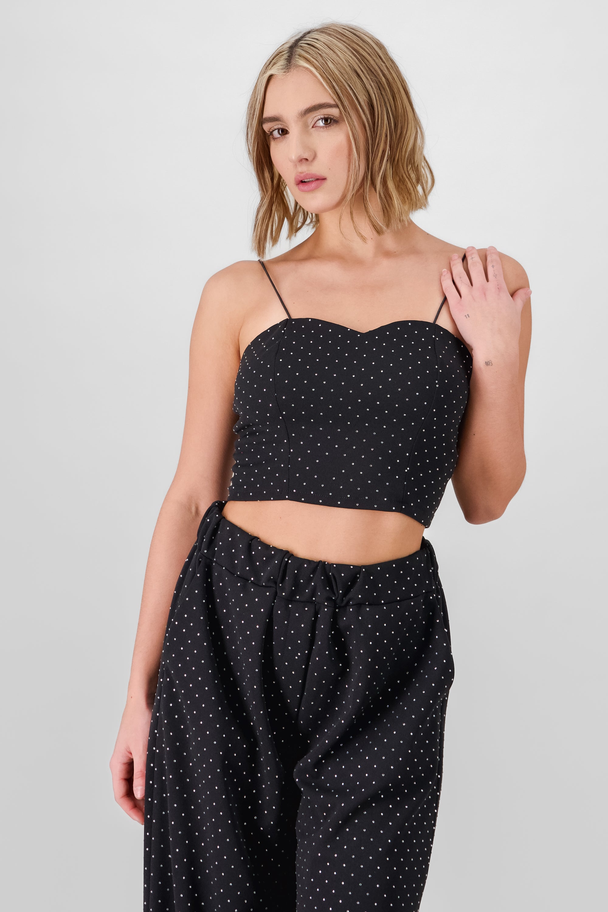 Top tirantes detalle brillos NEGRO