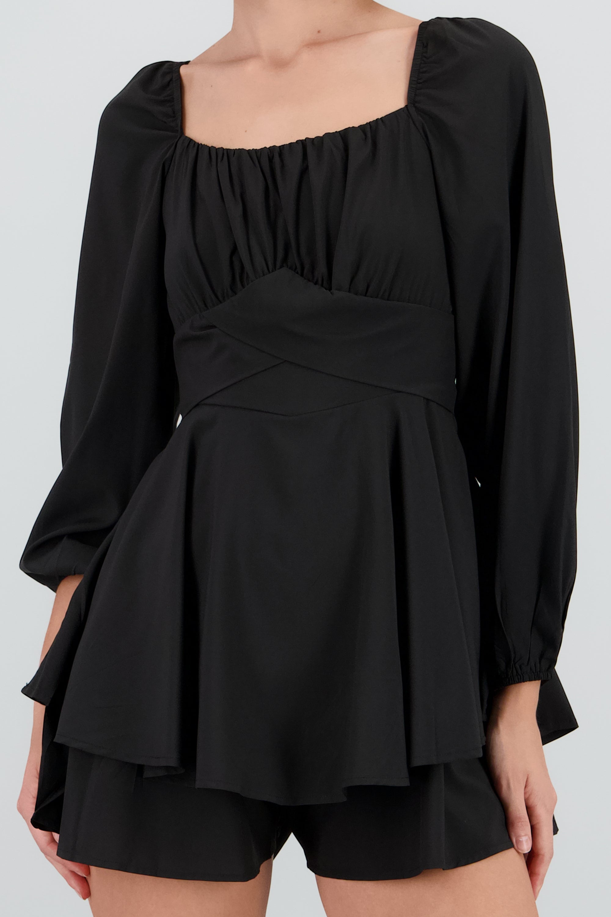 Romper liso con mangas abullonadas NEGRO