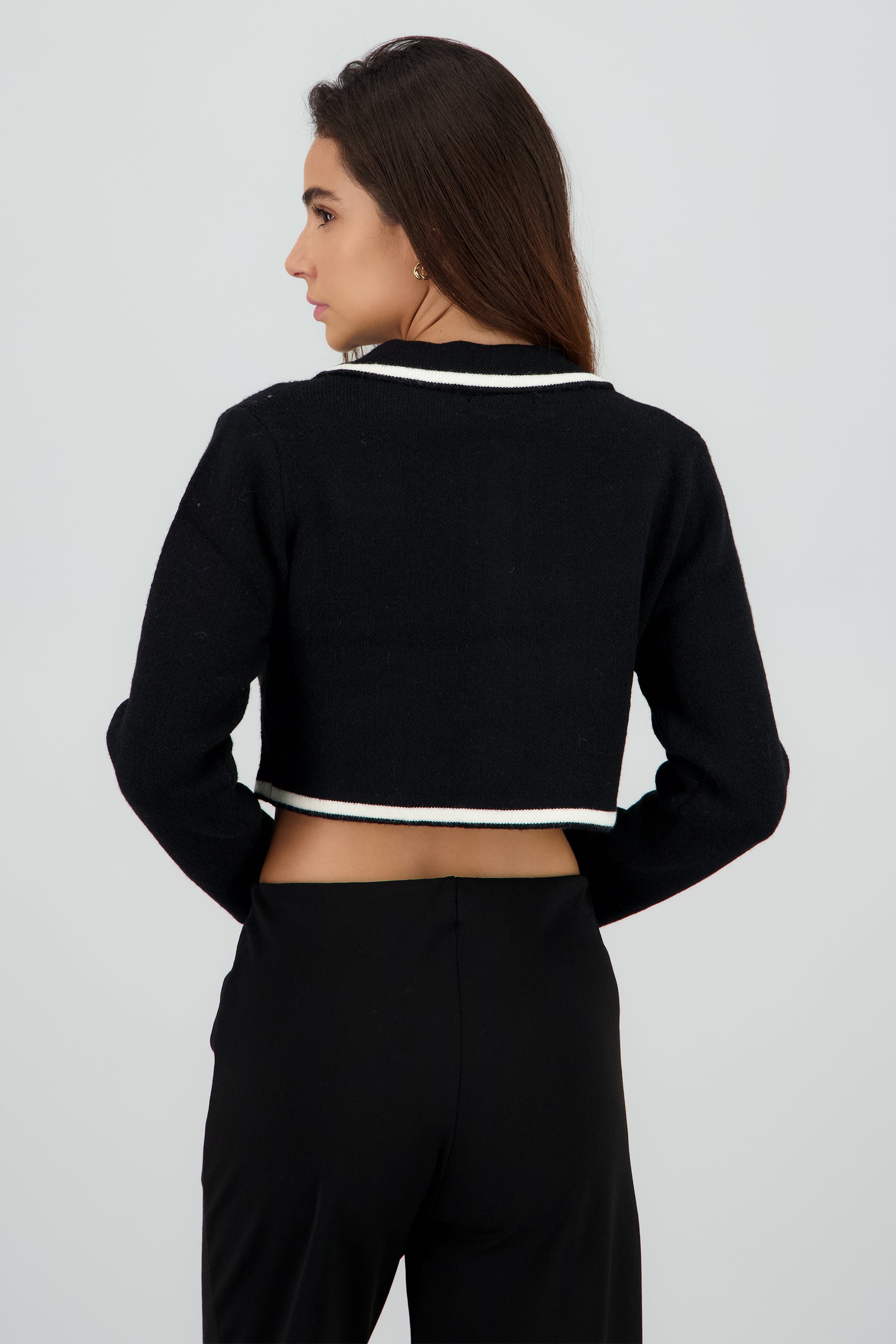 Sueter corto contraste NEGRO COMBO