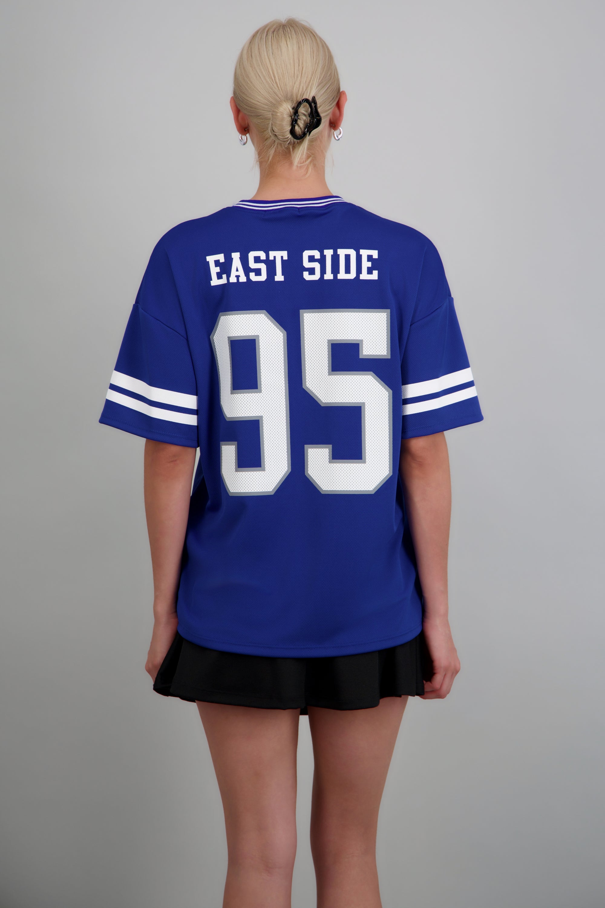 Playera deportiva estampado numeros AZUL REY