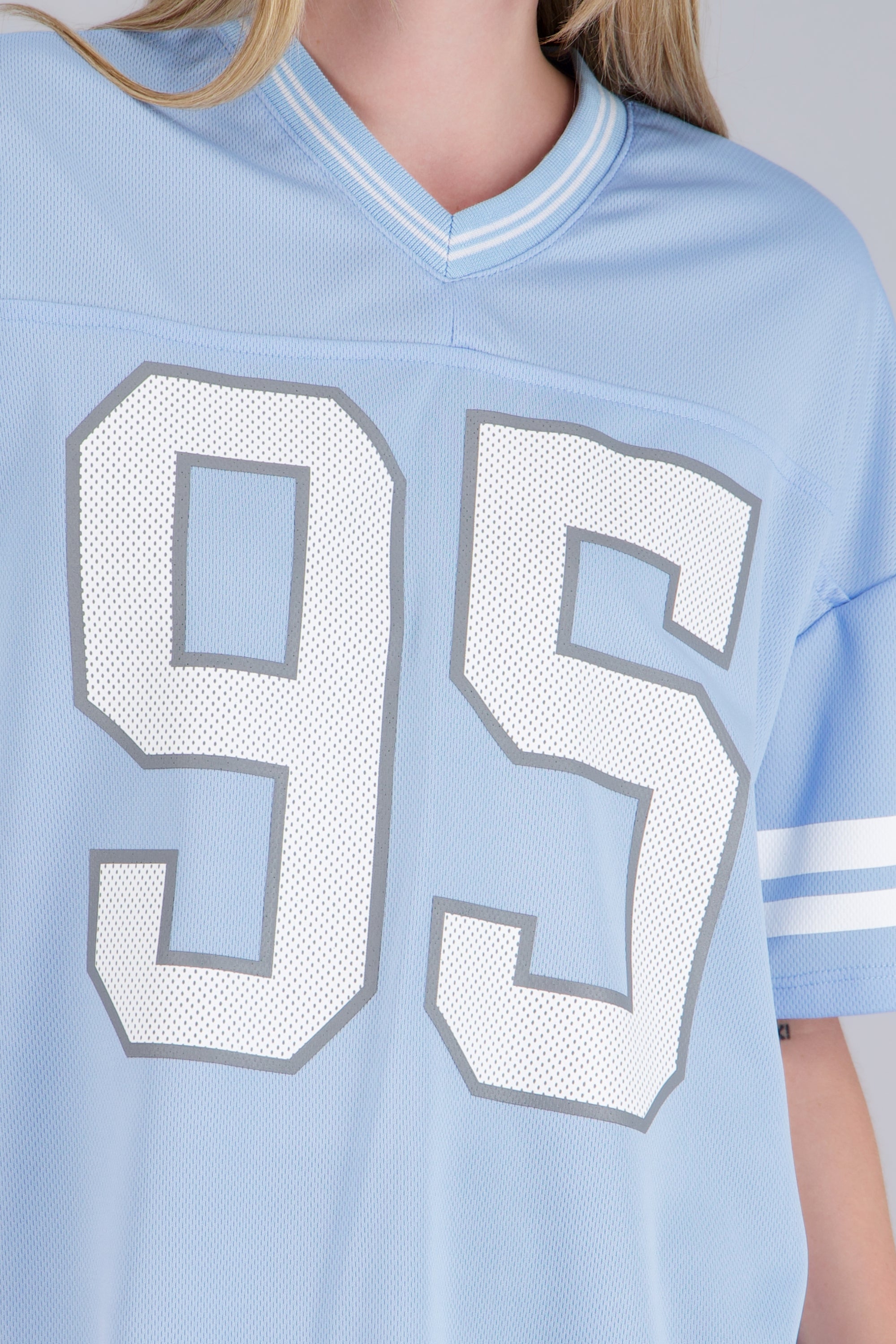 Playera deportiva estampado numeros AZUL PASTEL