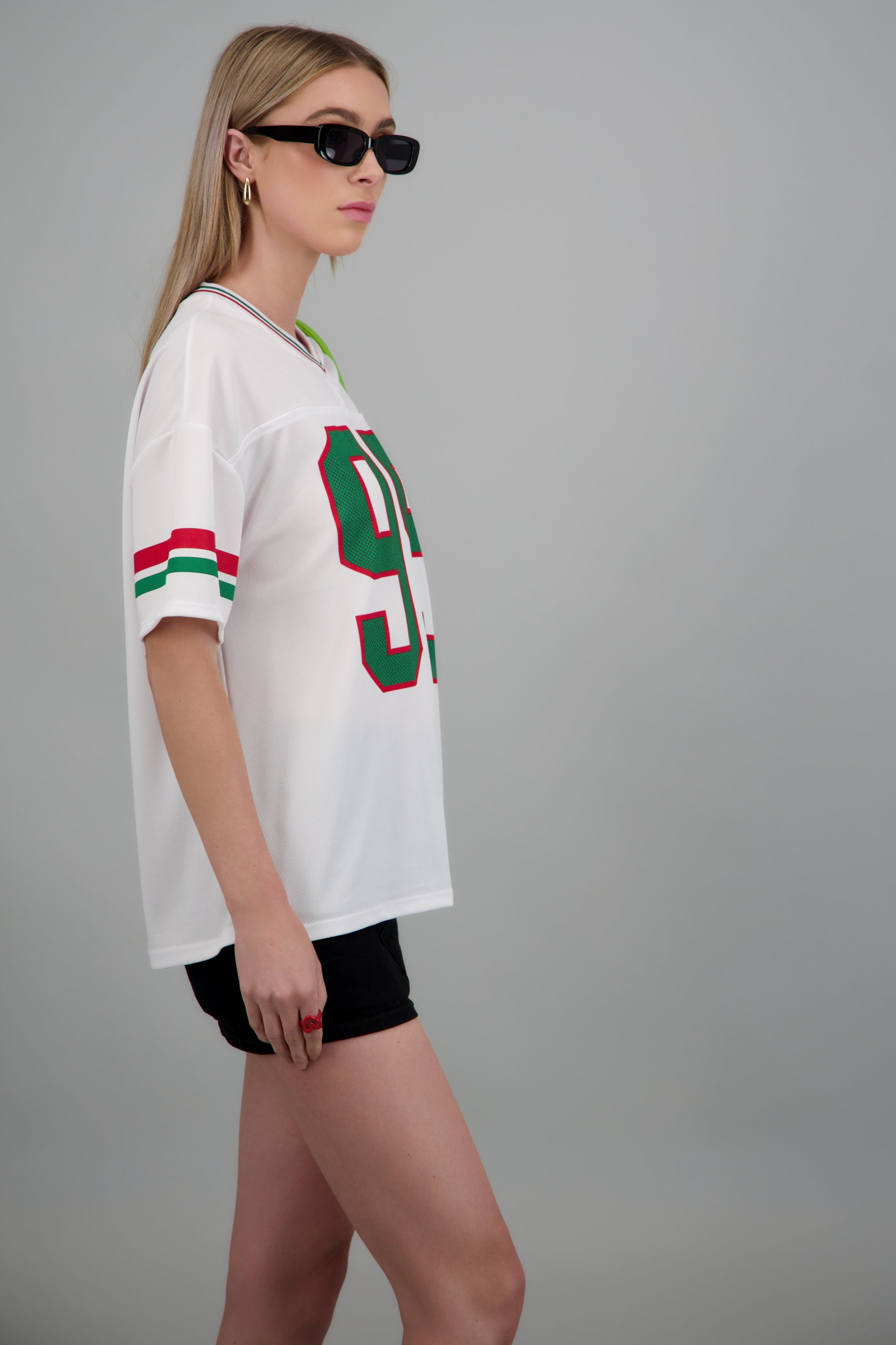 Playera deportiva estampado numeros BLANCO COMBO