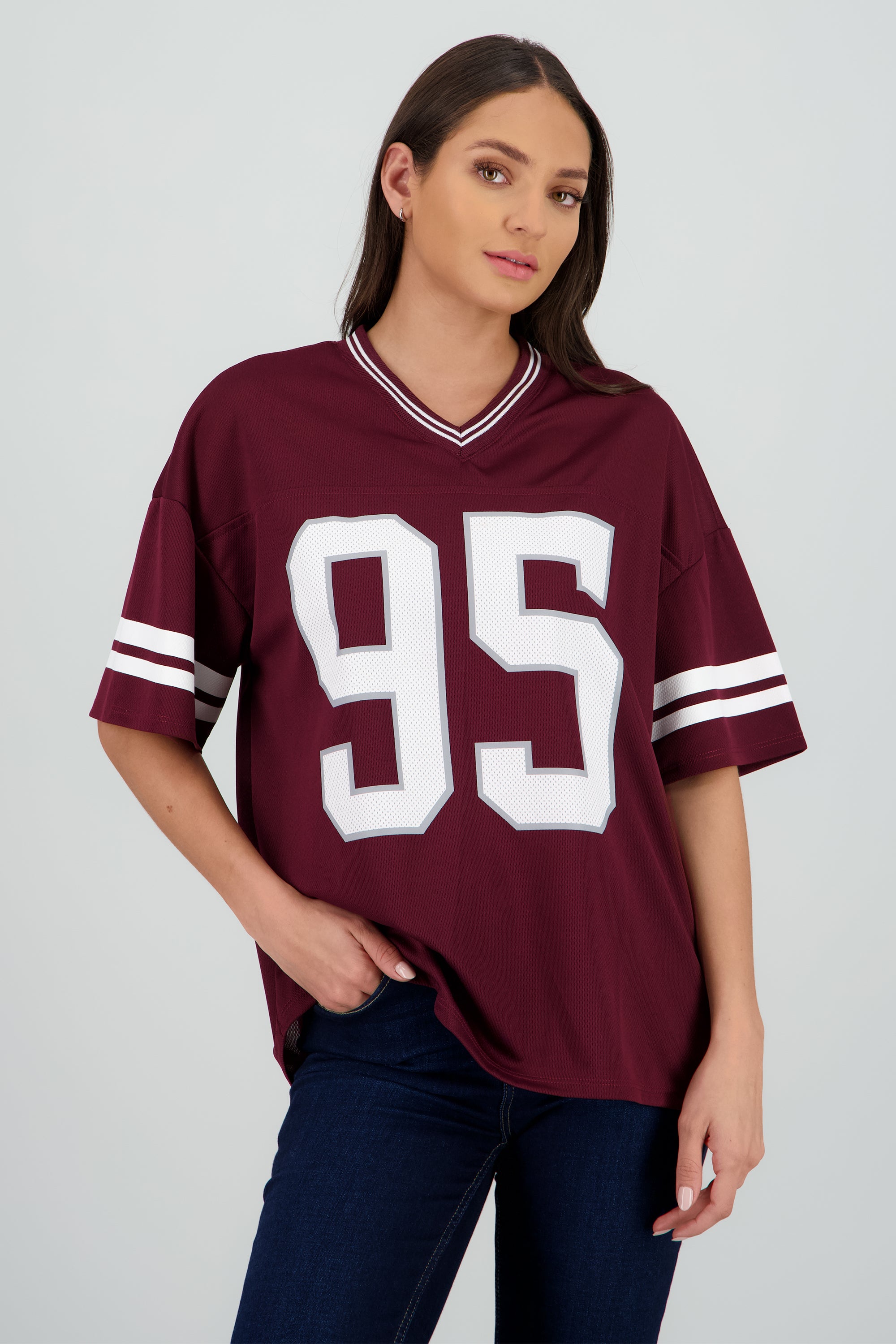 Playera deportiva estampado numeros CIRUELA