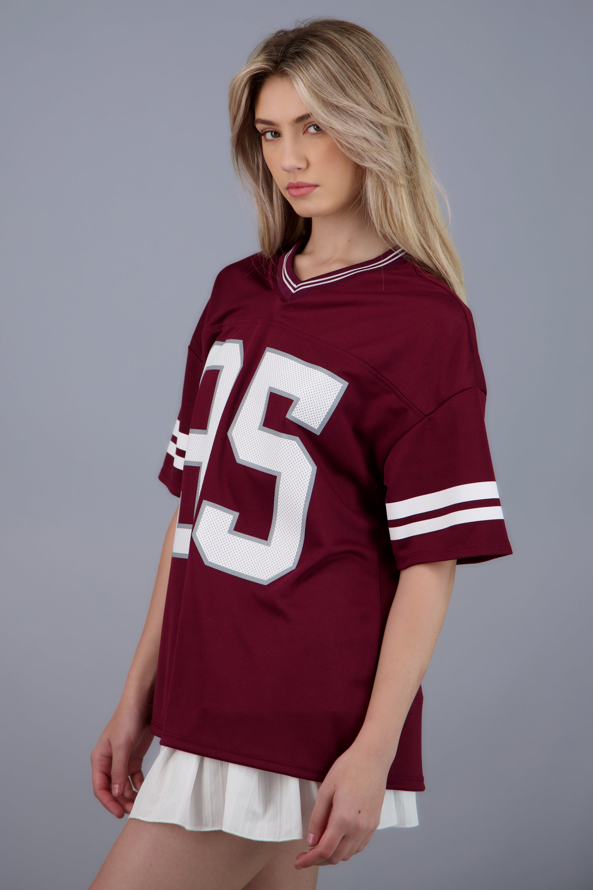 Playera deportiva estampado numeros CIRUELA