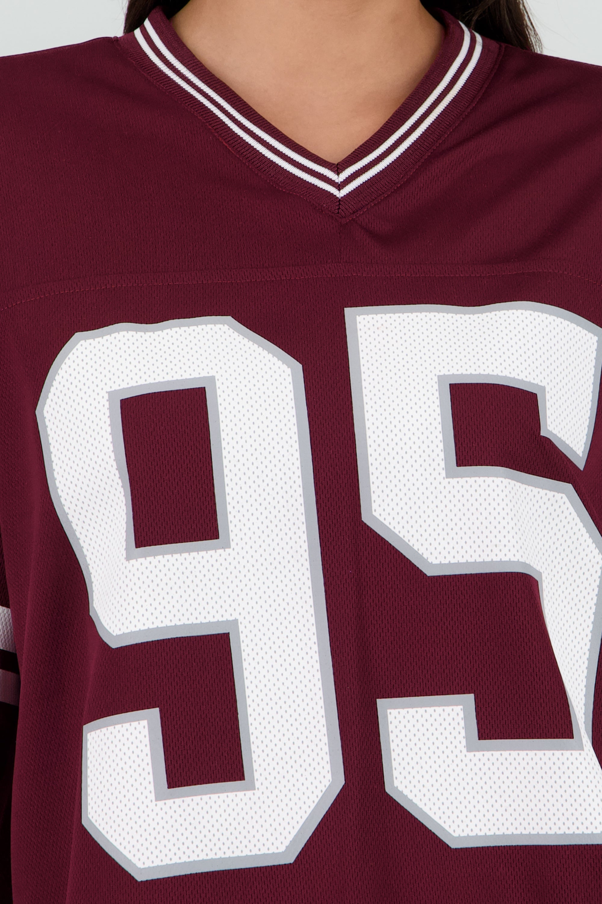 Playera deportiva estampado numeros CIRUELA