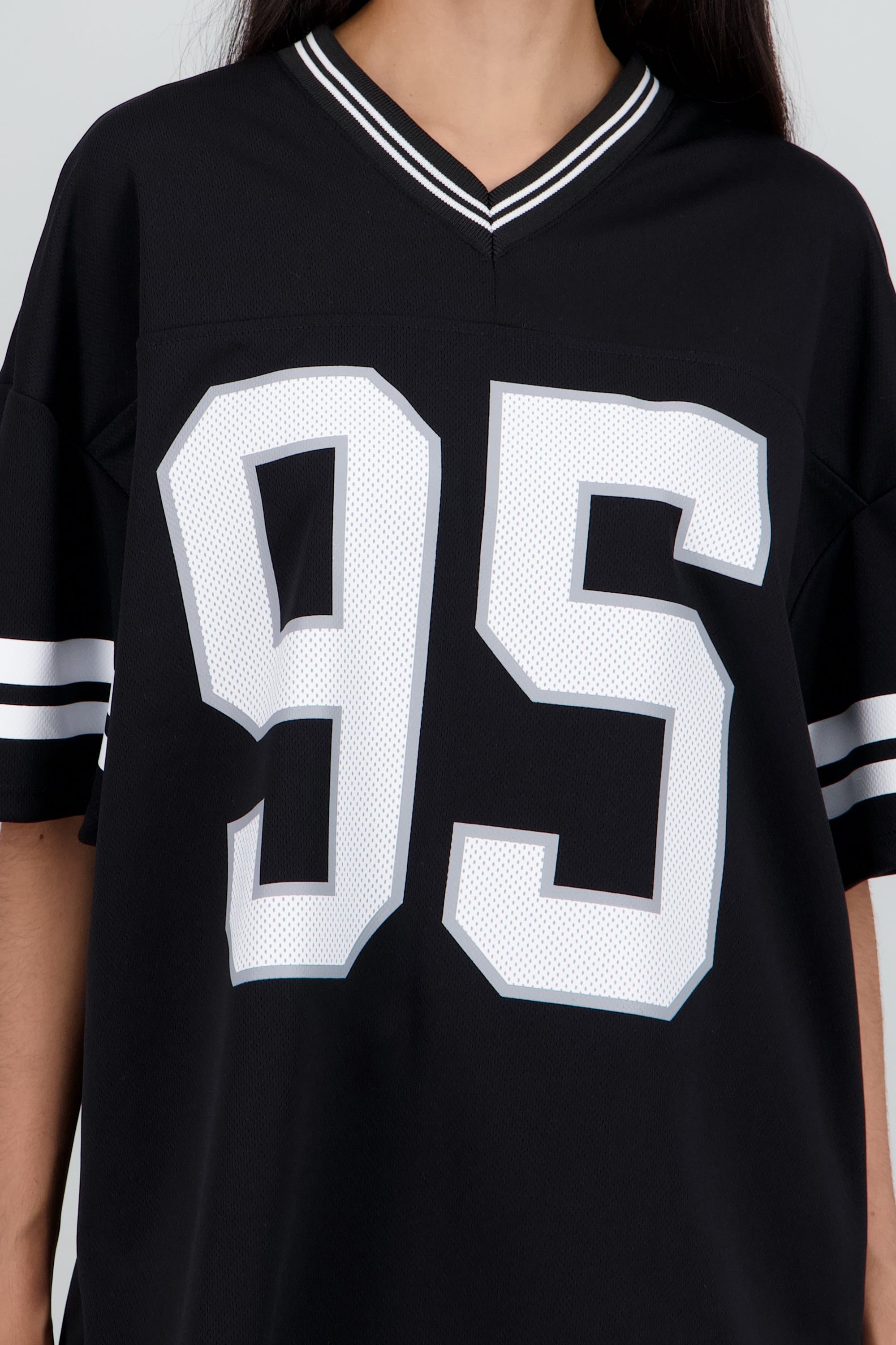 Playera deportiva estampado numeros NEGRO COMBO