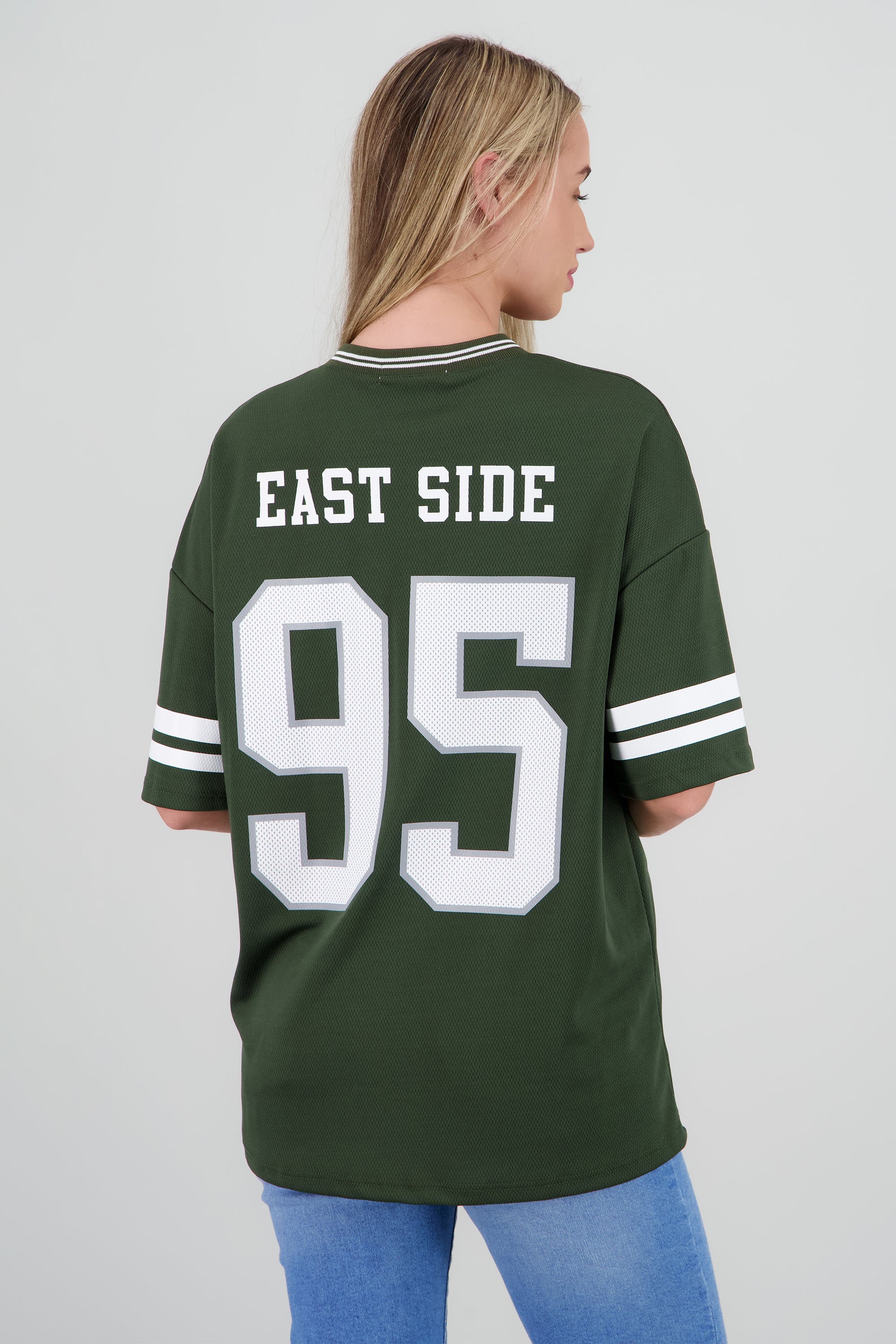Playera deportiva estampado numeros OLIVO