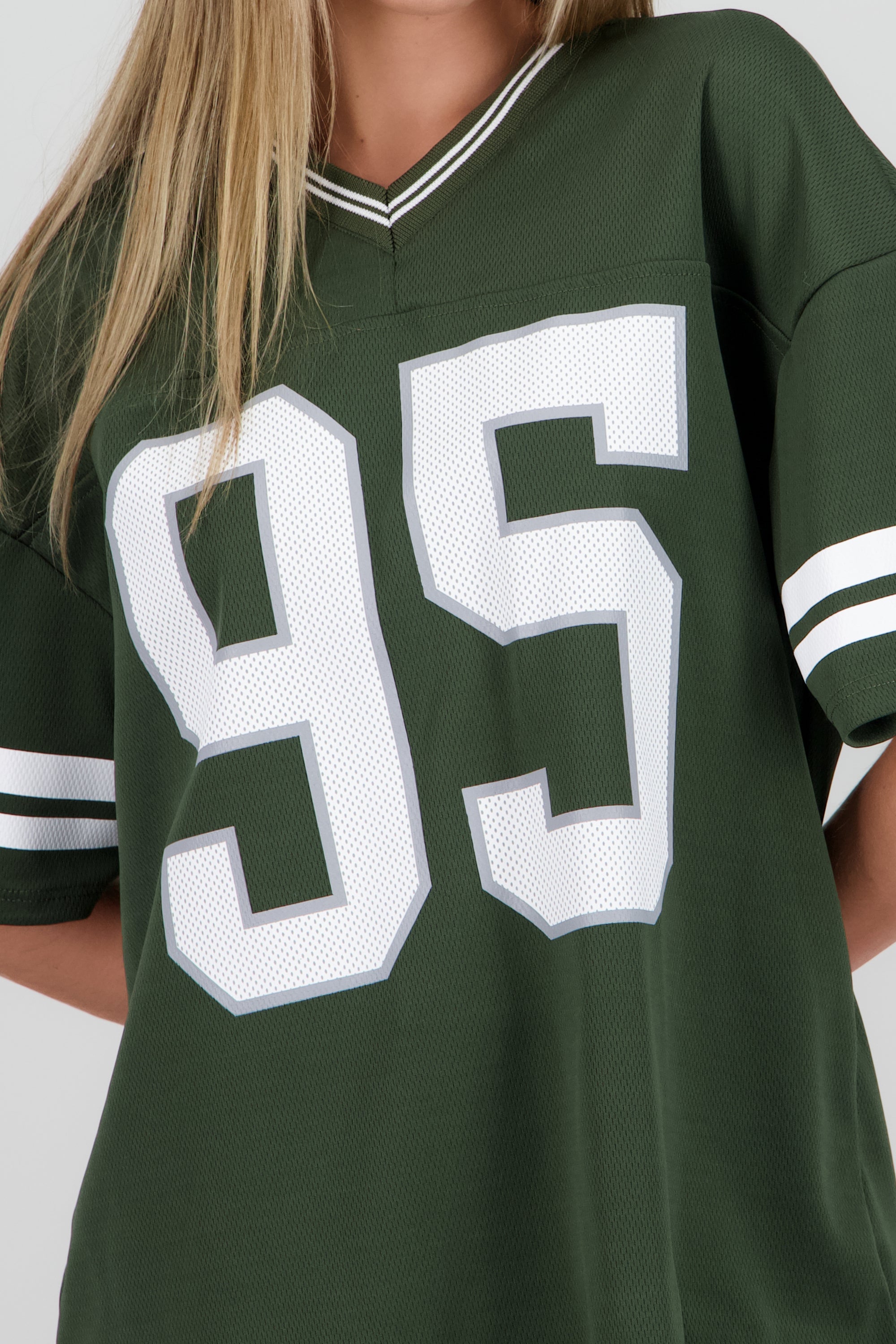 Playera deportiva estampado numeros OLIVO