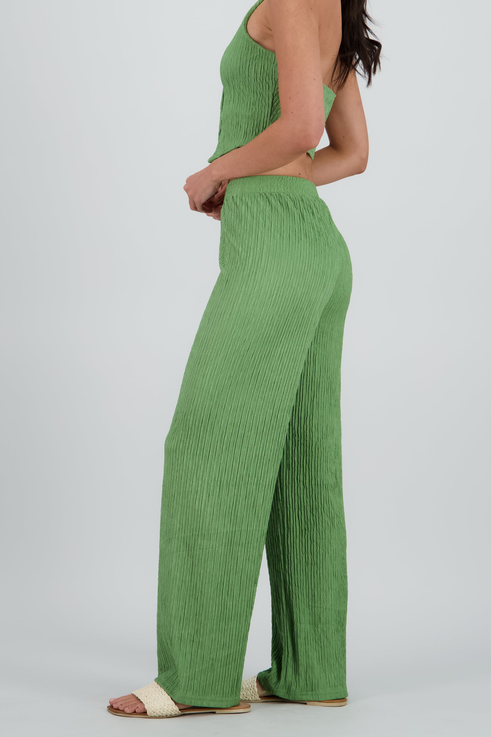 BRIGHT GREEN