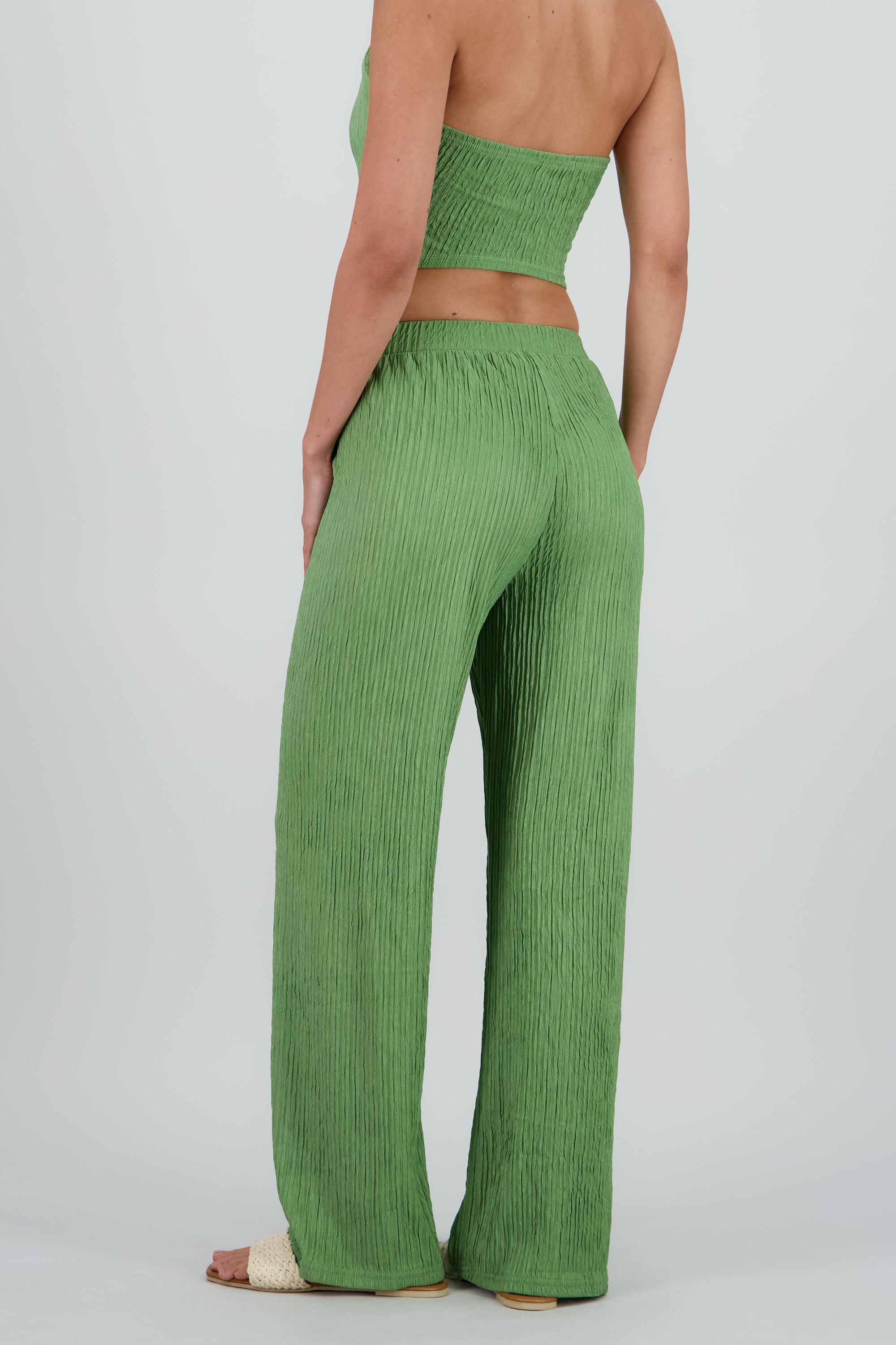 BRIGHT GREEN