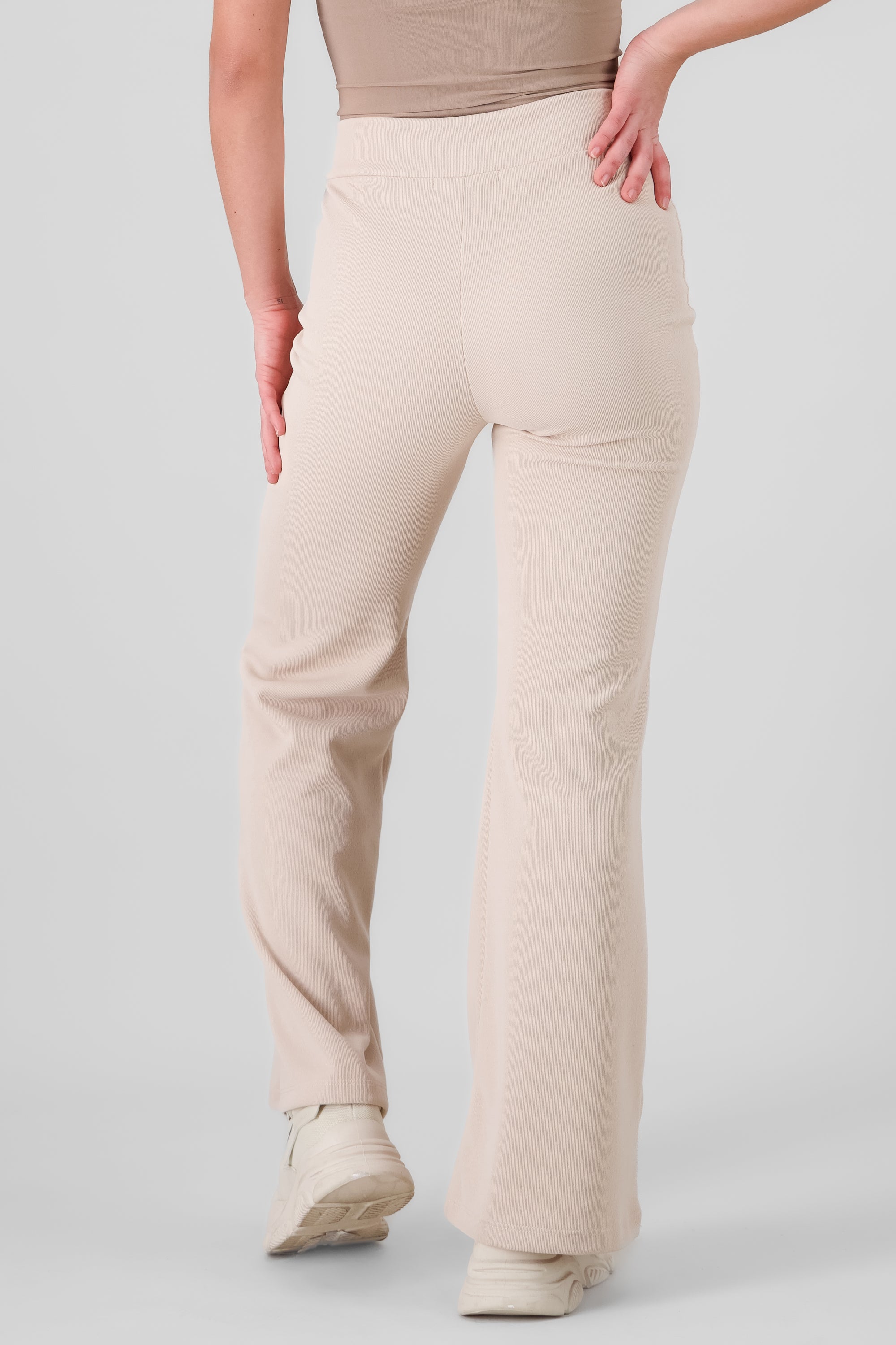 Pantalon flare tipo tejido ARENA