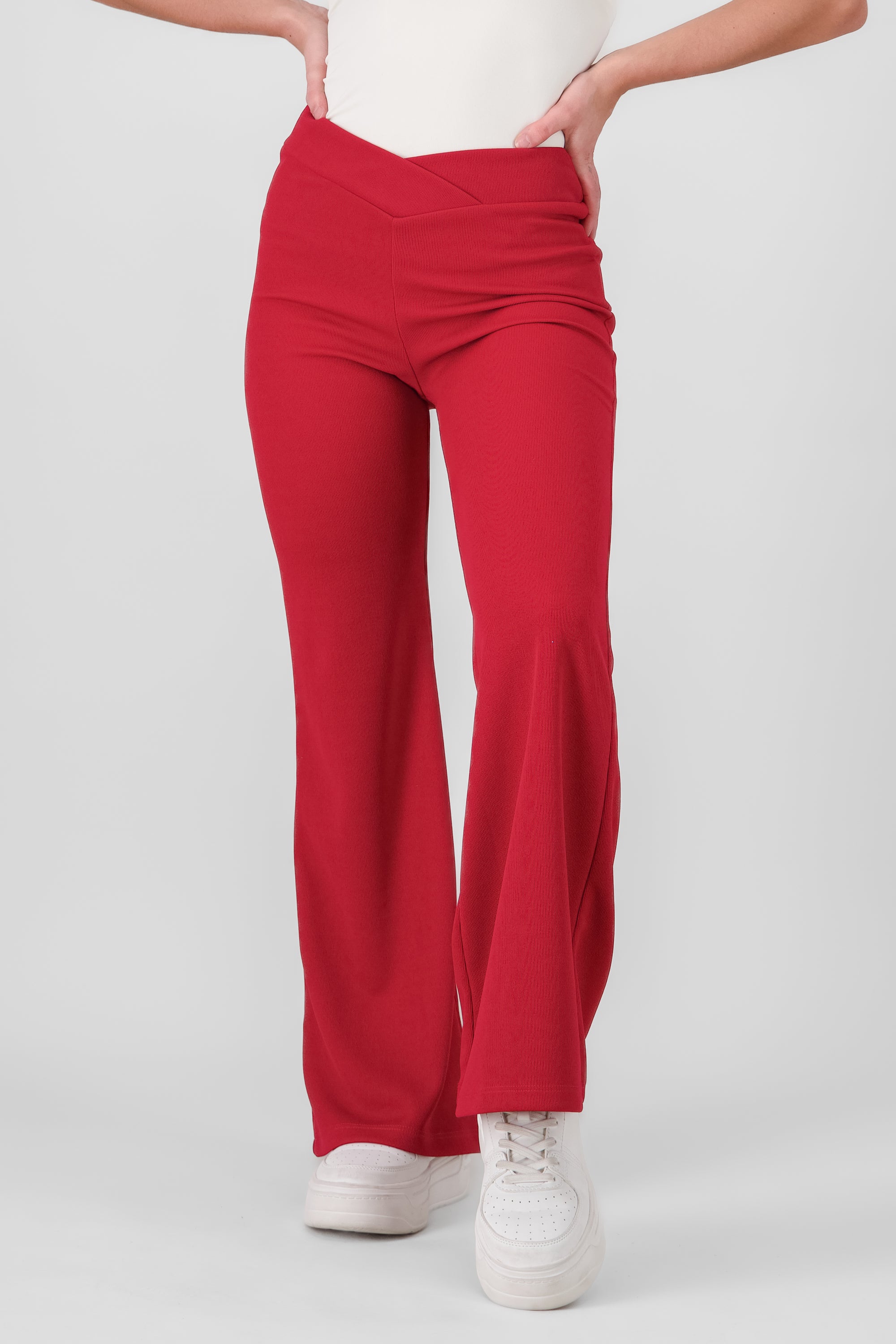 Pantalon flare tipo tejido VINO